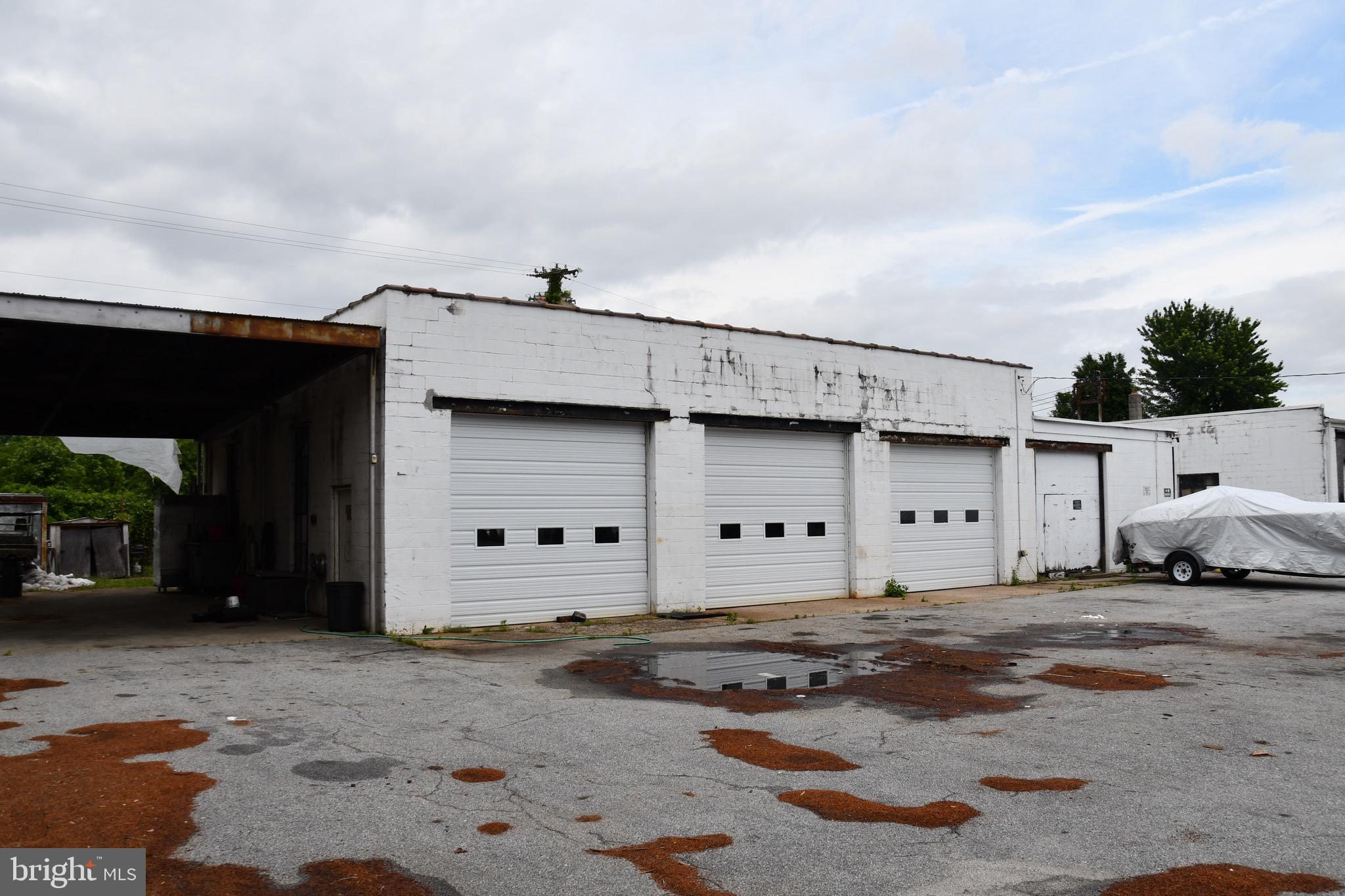 305 N VIRGINIA AVENUE