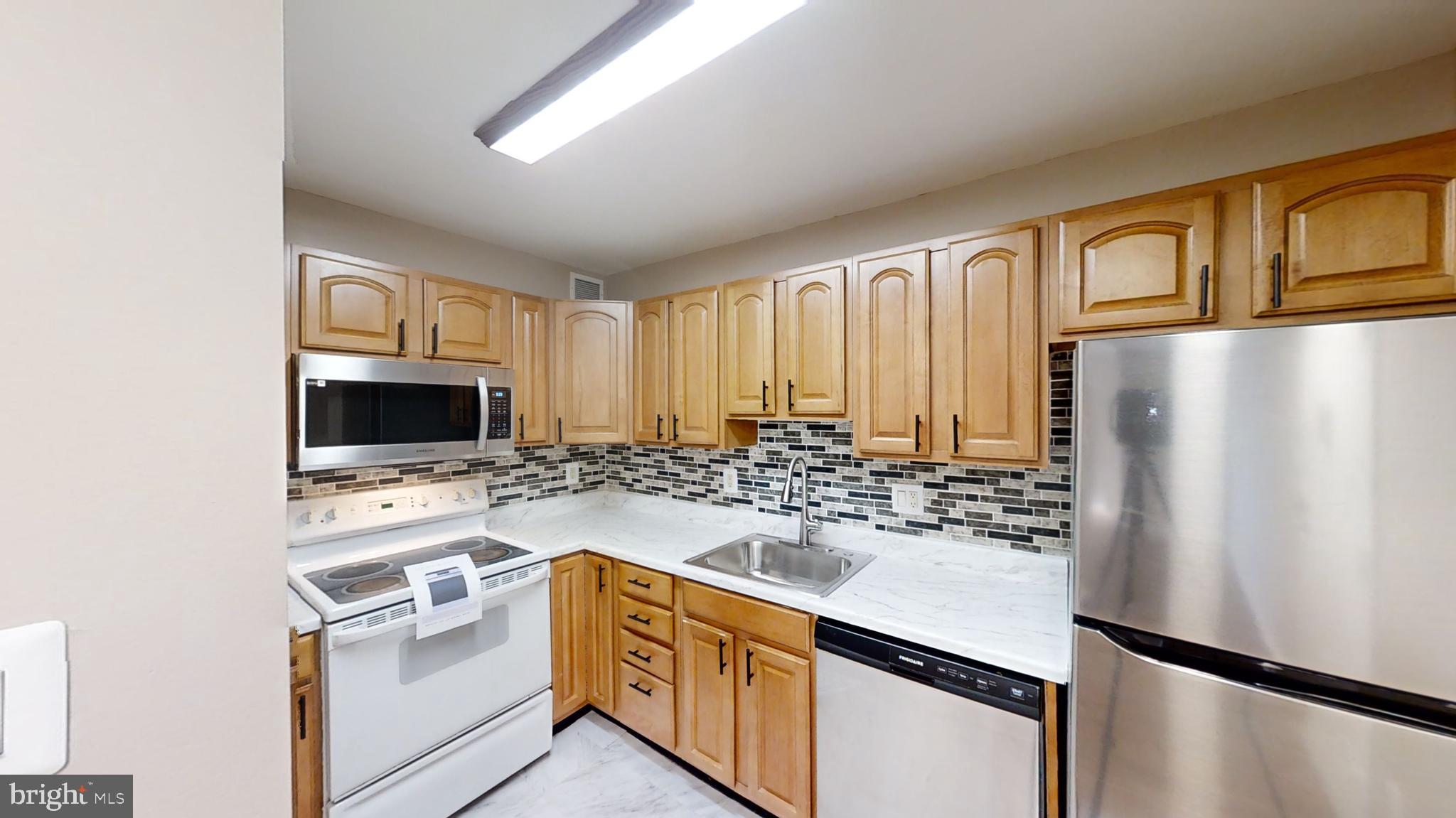 BARCROFT HILLS - Residential