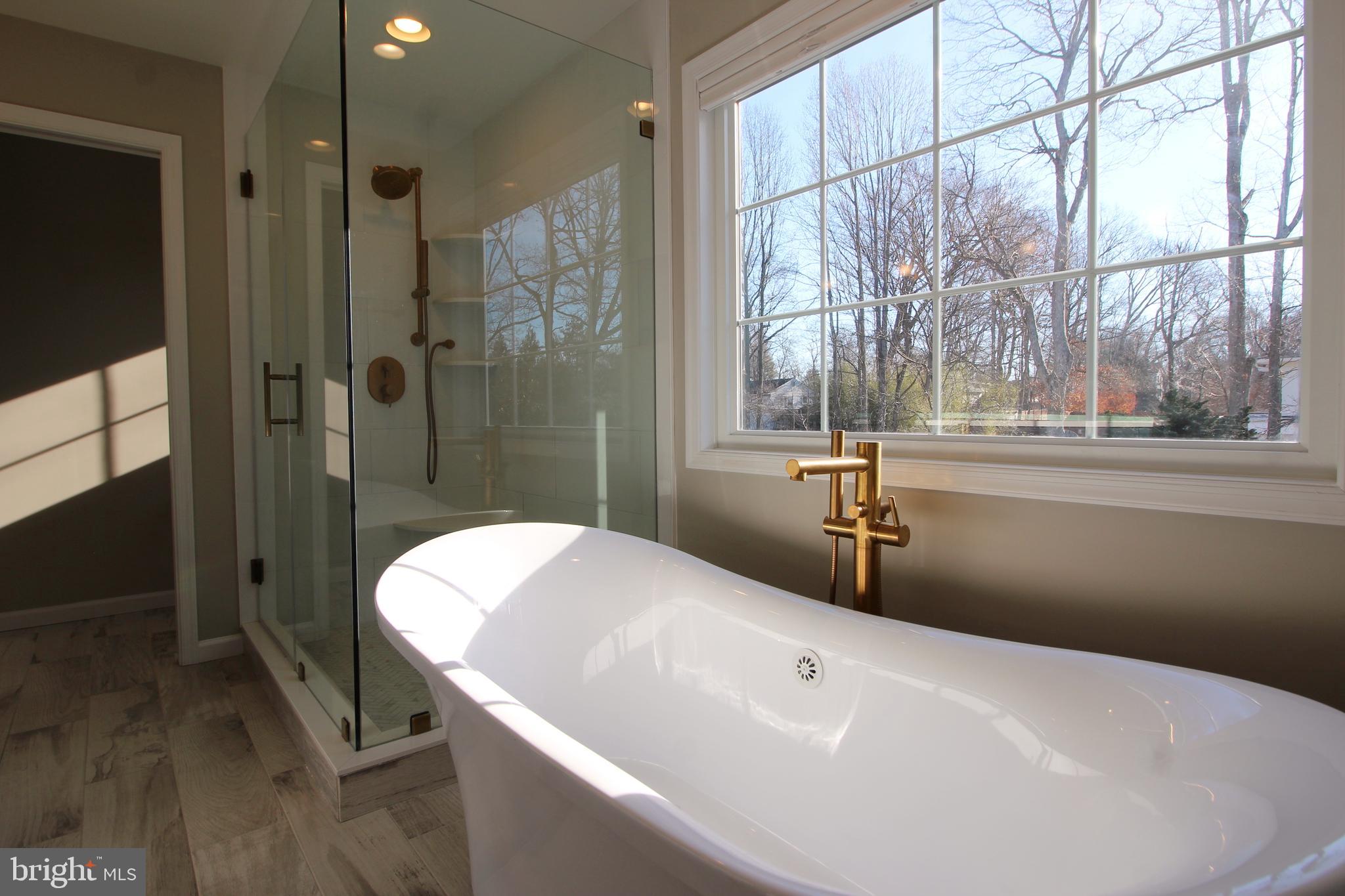 BERKELEY MANOR - Residential Lease