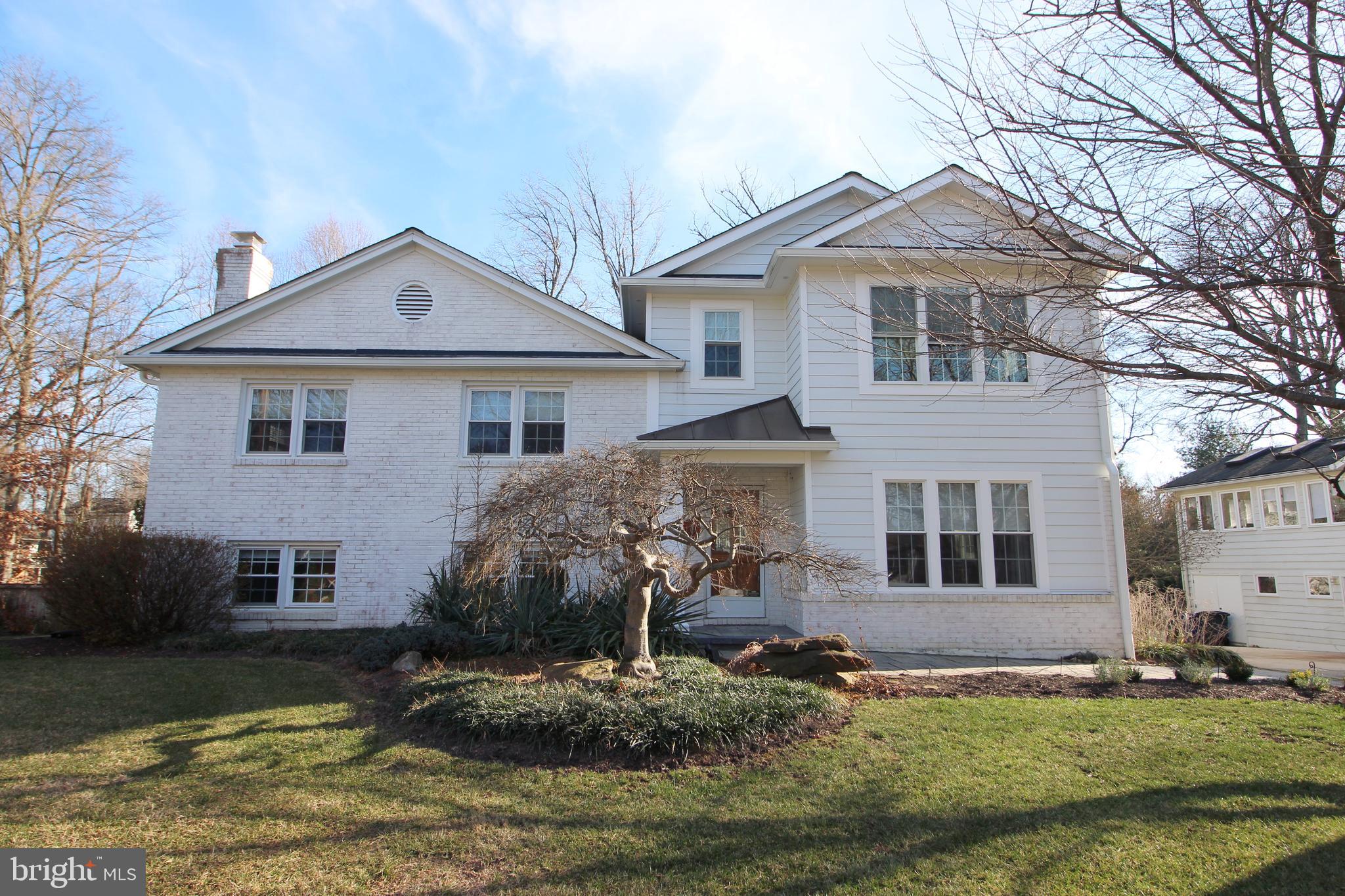 BERKELEY MANOR - Residential Lease