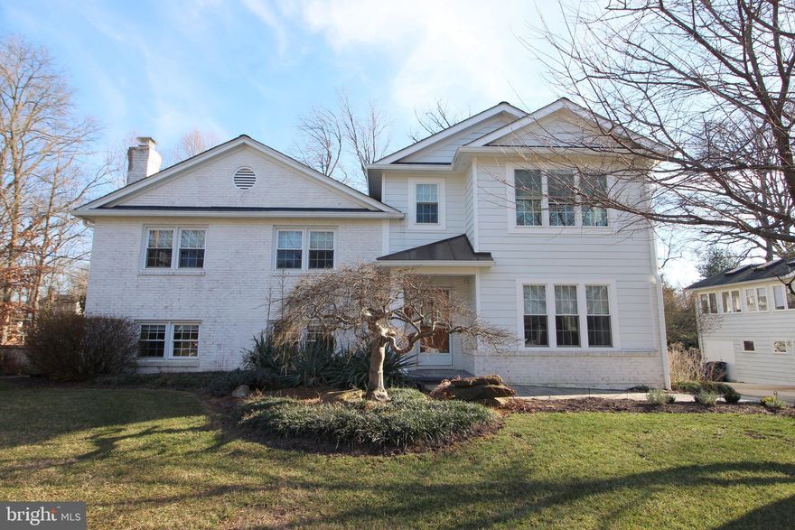 One of a Kind! 5BR Split level brick home offers an open and spacious layout. Huge open kitchen that overlooks the pool, with ss appliances granite and loads of space for an island! Upgraded bathrooms. Private backyard with heated pool! Washer/Dryer included! Pool maintenance included!
