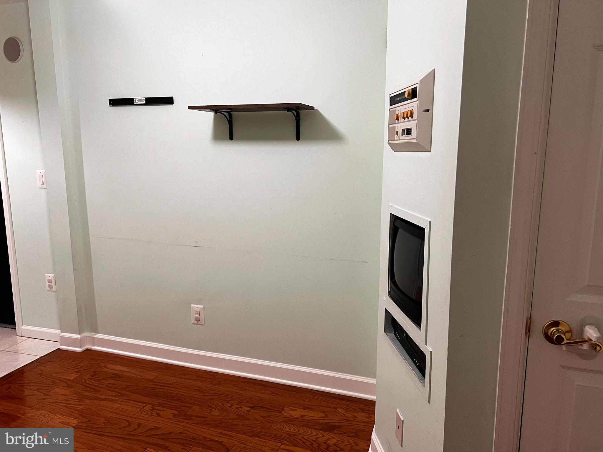 GARRISON - Residential