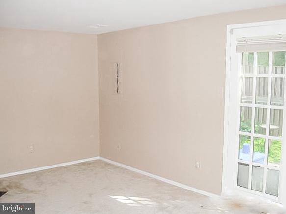 OAKWOOD COMMONS AT BURKE - Residential Lease