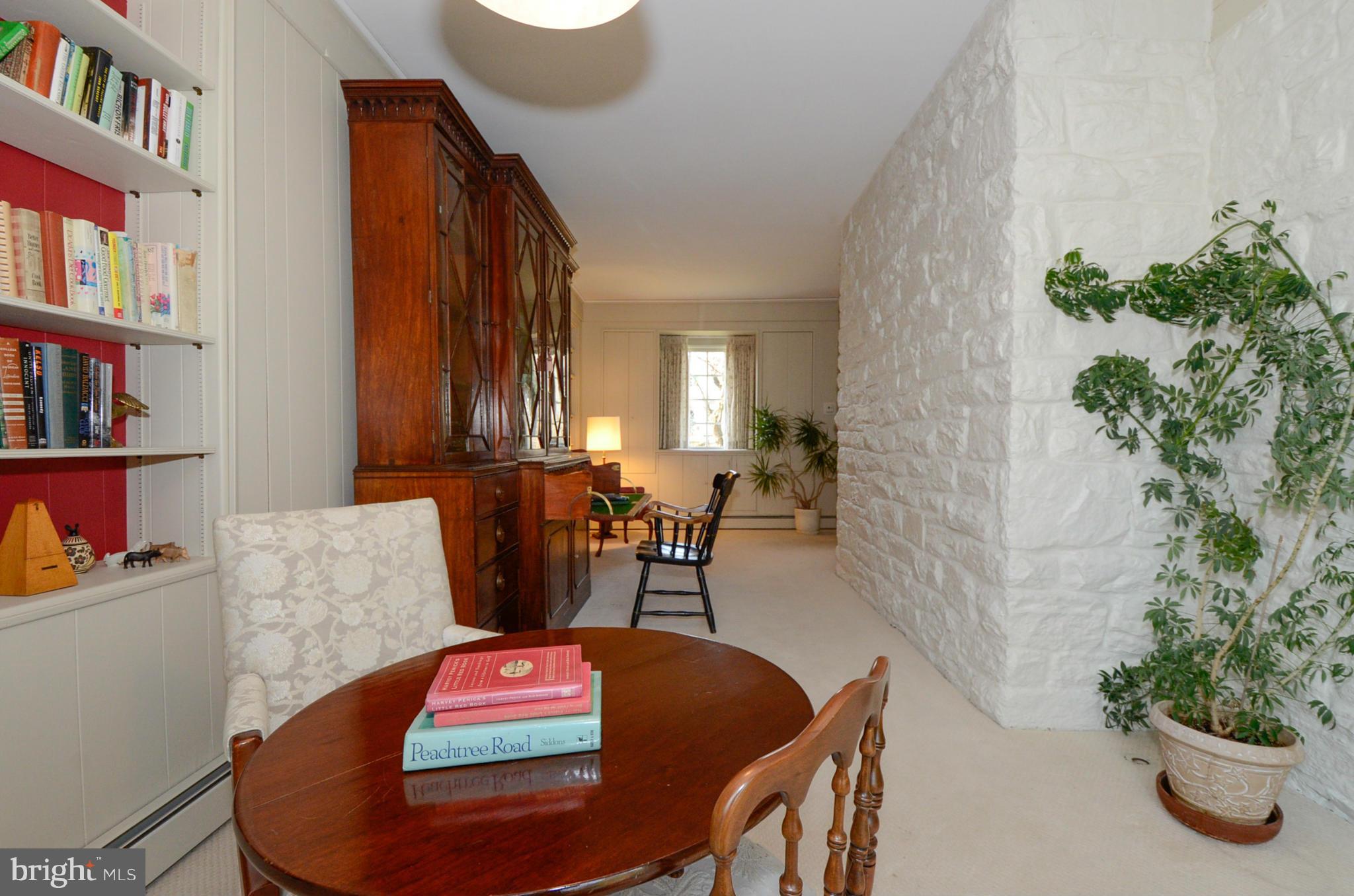 ROLAND PARK - Residential