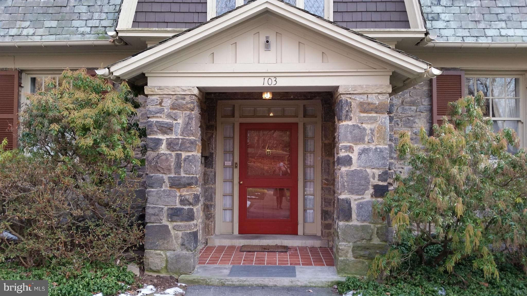 ROLAND PARK - Residential