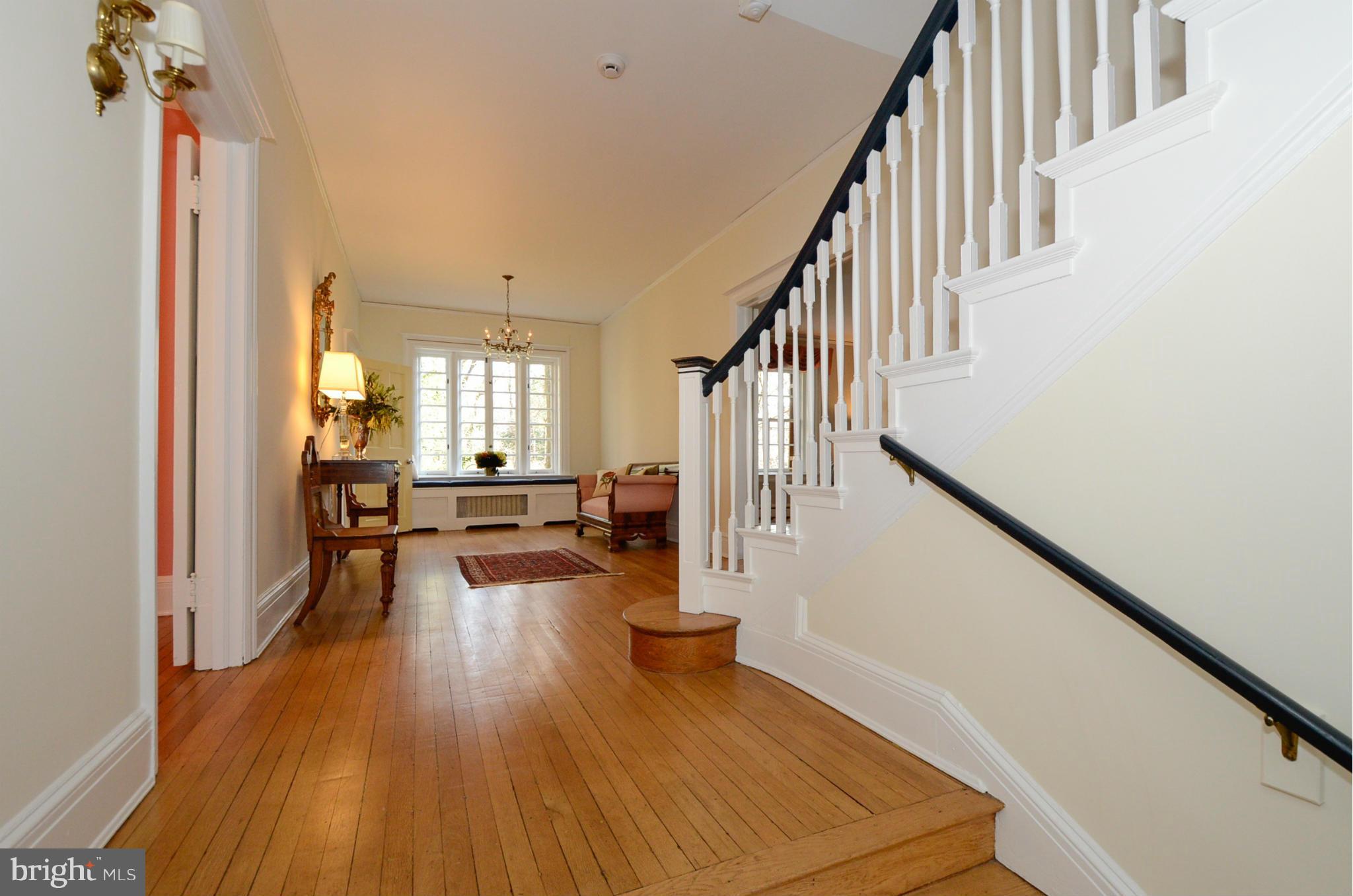 ROLAND PARK - Residential