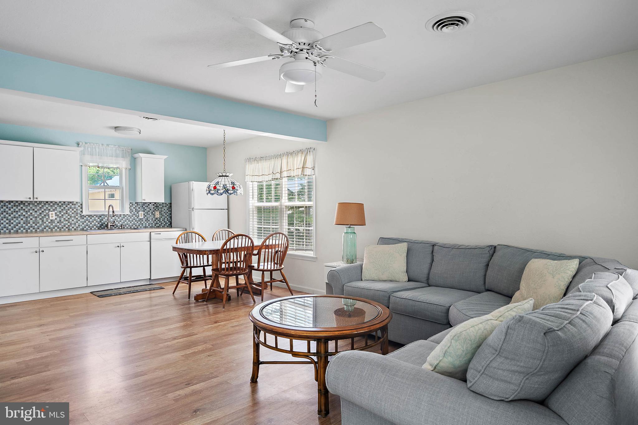 BAHAMAS BEACH - Residential