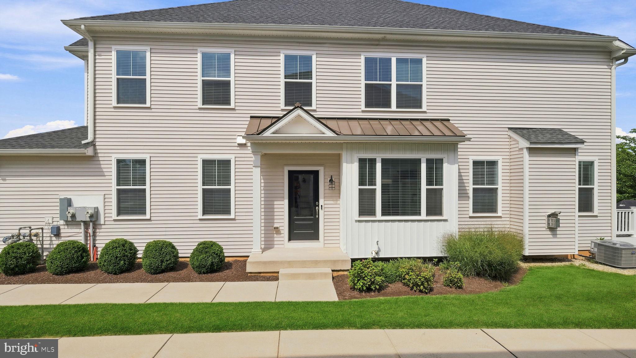 23 SWAN LANE