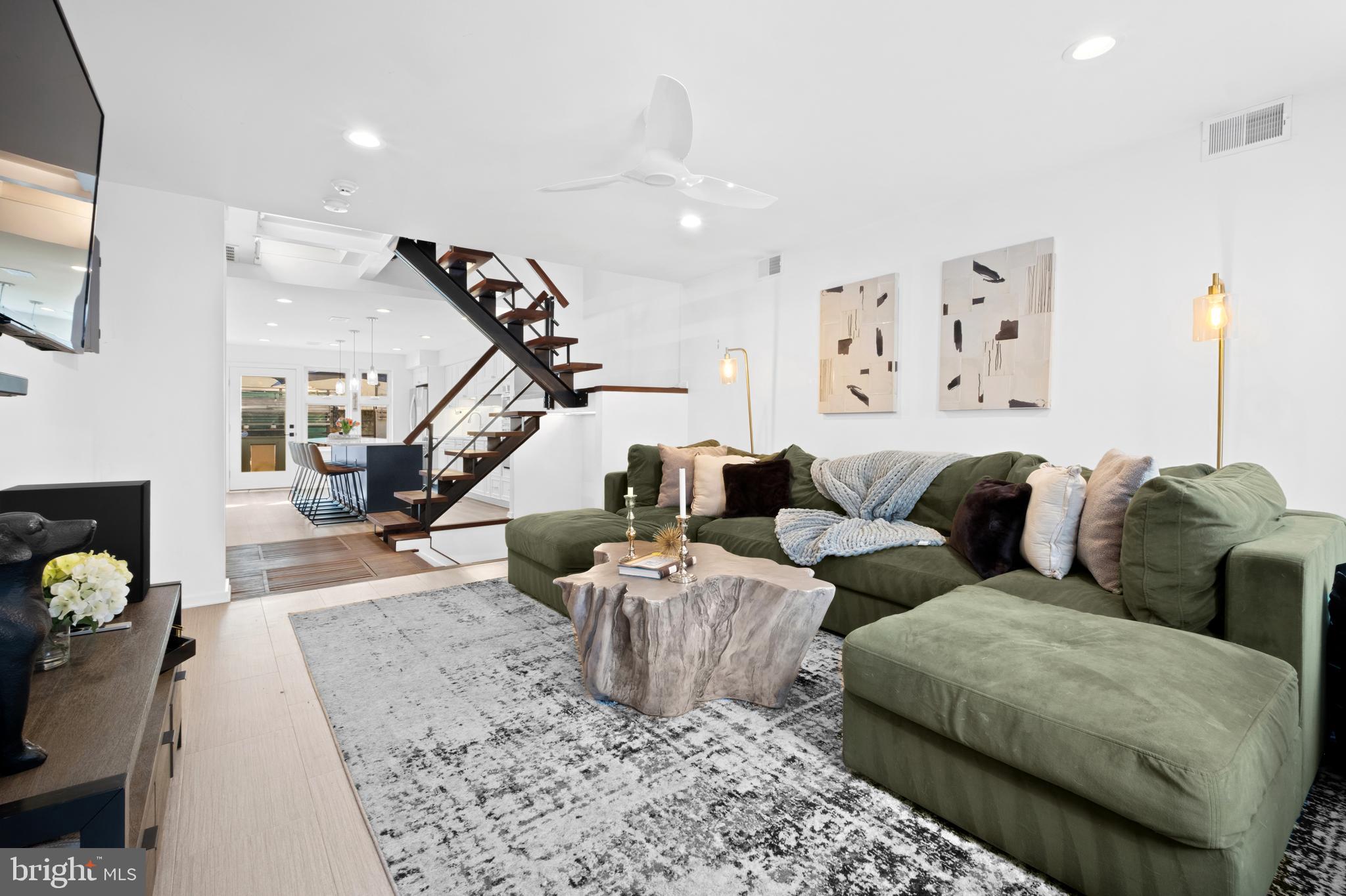 EAST PASSYUNK CROSSING - Residential