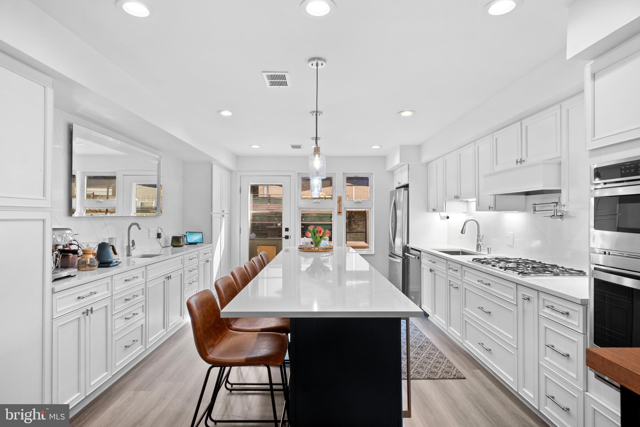 EAST PASSYUNK CROSSING - Residential