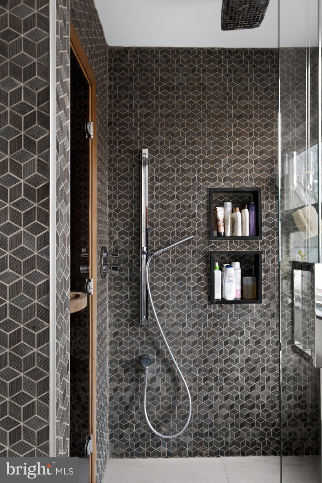 EAST PASSYUNK CROSSING - Residential