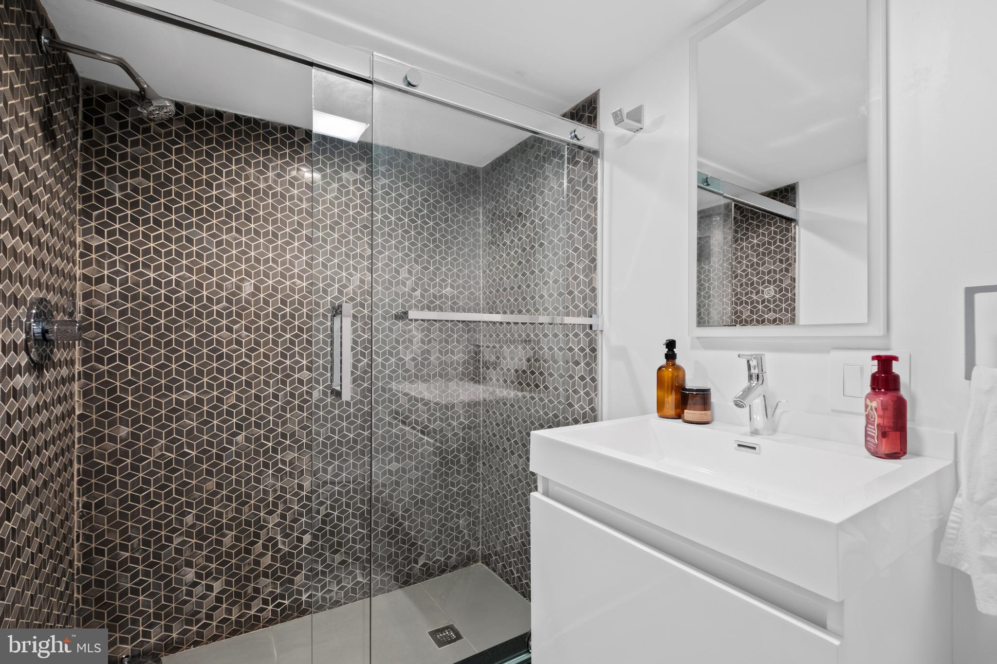 EAST PASSYUNK CROSSING - Residential