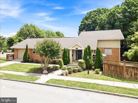 Homes For Sale - 1202 Handley Avenue<br/> WINCHESTER, VA 22601