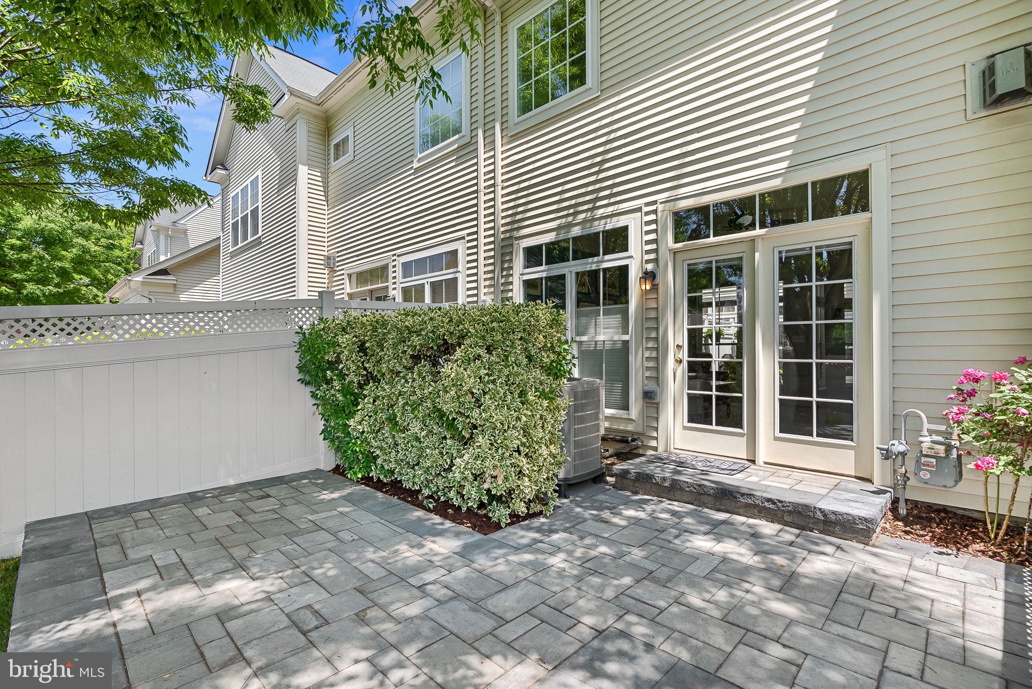 BRAMBLETON - Residential