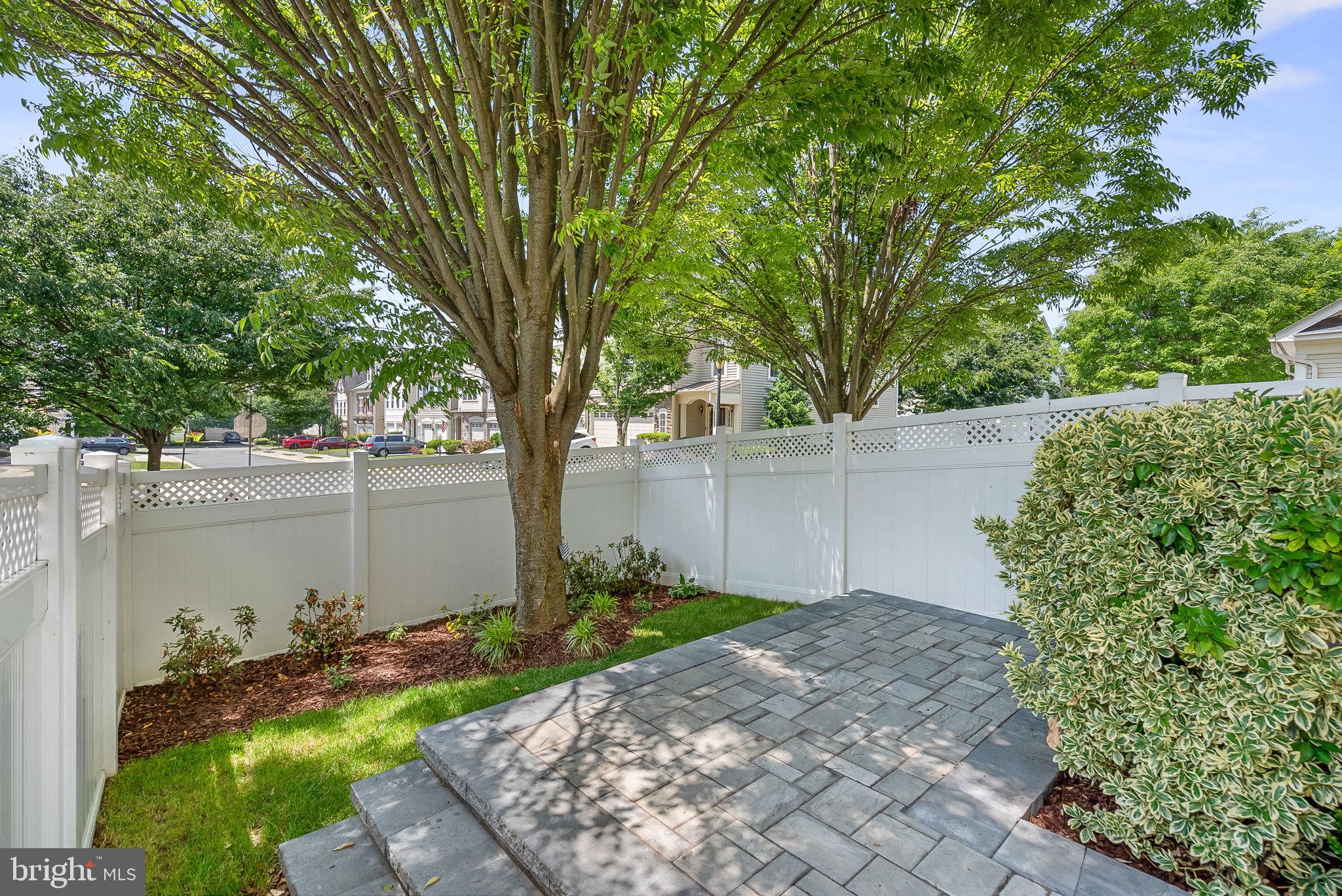 BRAMBLETON - Residential