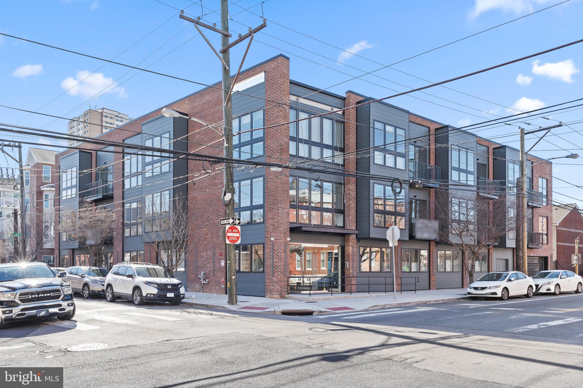 QUEEN VILLAGE - Residential Lease