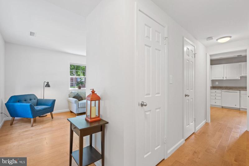 KENWOOD FOREST - Residential Lease