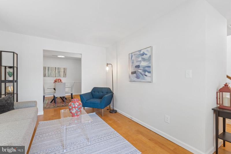 KENWOOD FOREST - Residential Lease