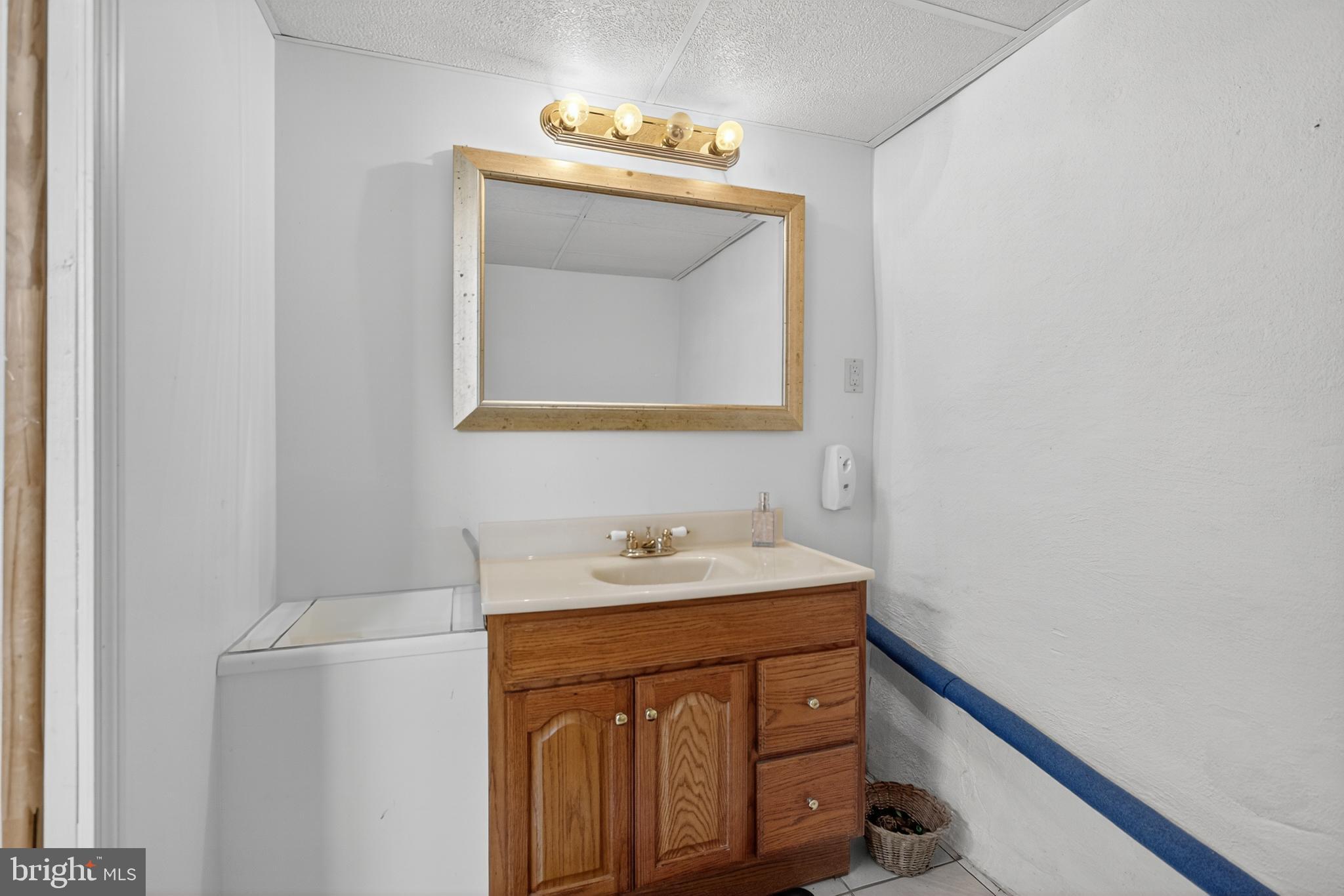 PHILADELPHIA - Residential