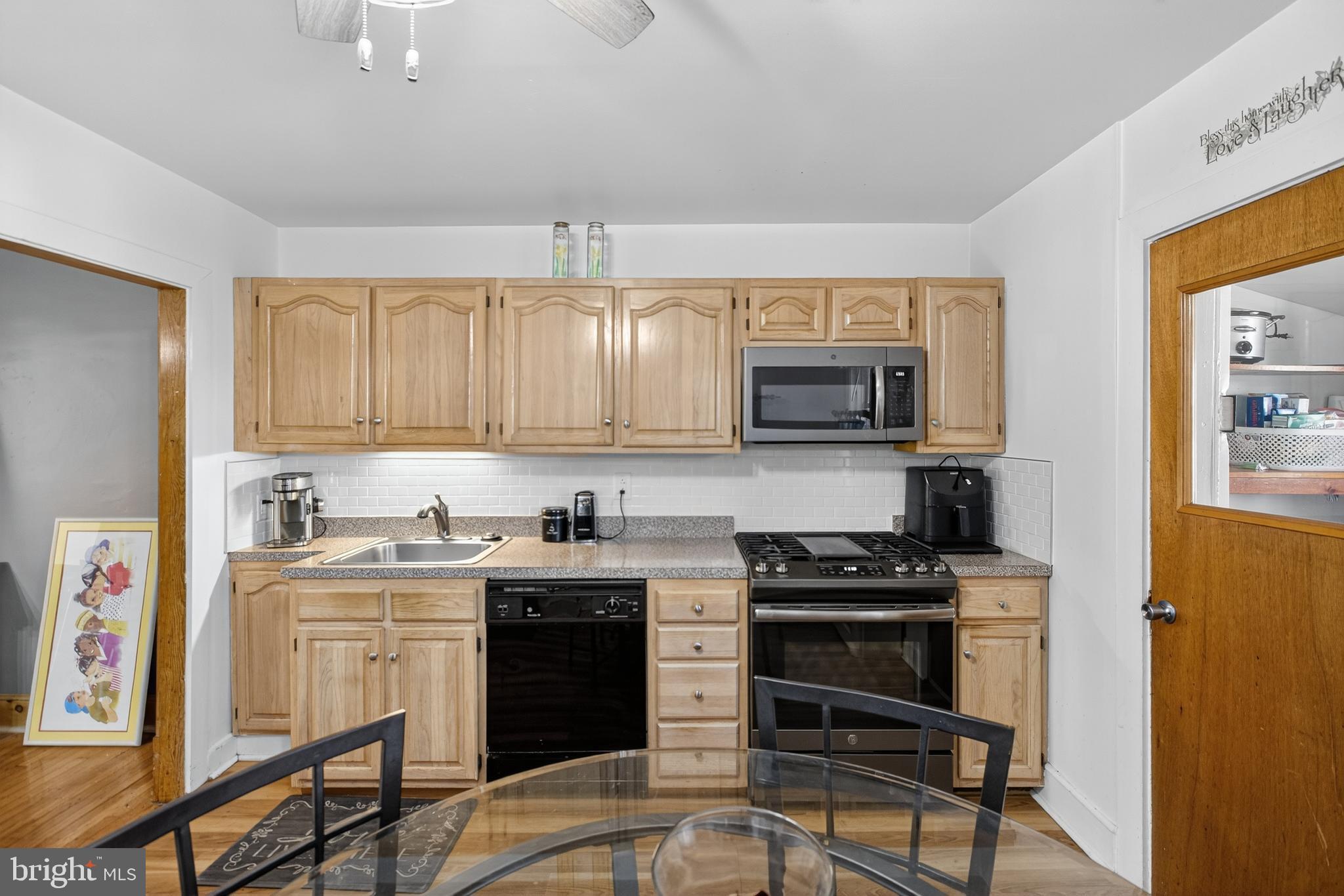 PHILADELPHIA - Residential