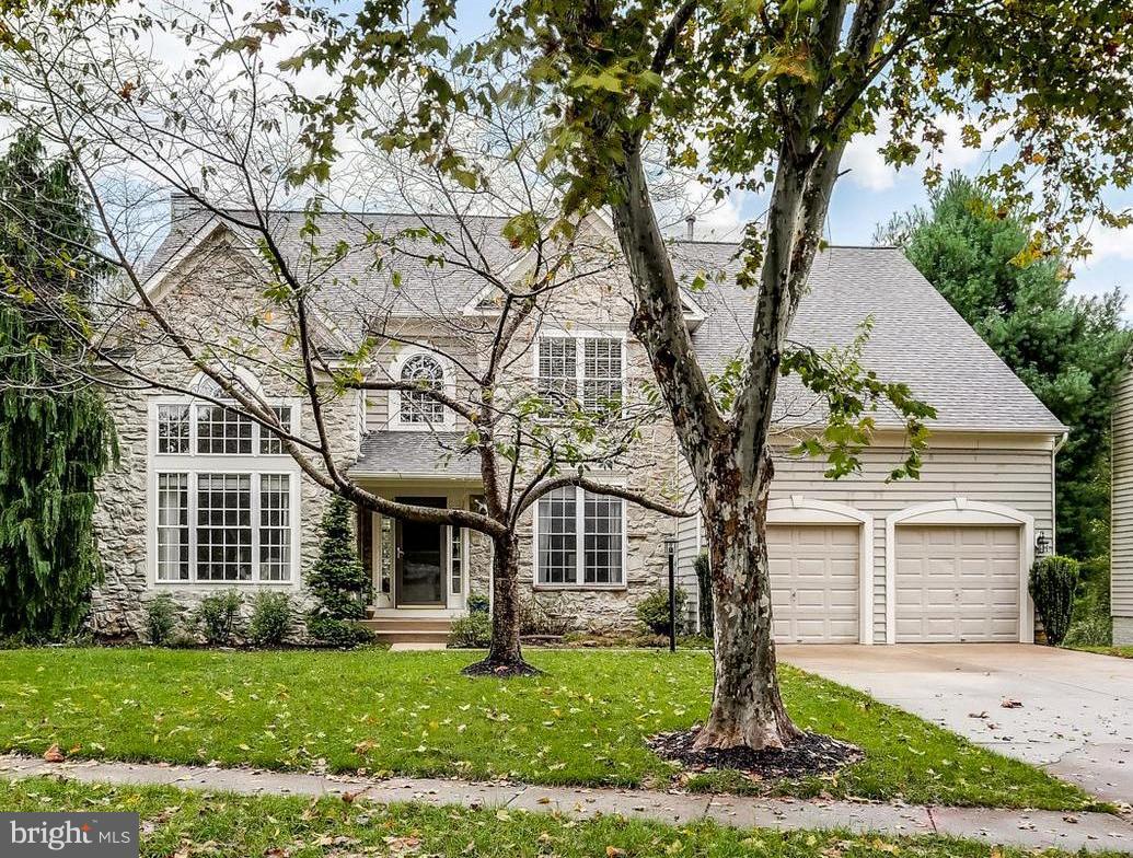 Fabulous 5 BR, 3 FB & 2 HB home in River Hill! 2018 updates incl roof, SS appliances, lighting, paint, AC, refinished hardwoods & much more. Open floor plan w/stunning custom features throughout. Fenced backyard w/deck & screened in porch. Oversized bedrooms w/closet organizers. Walk out LL w/rec area, wet bar, FB, BR & large storage area. Top quality Williamsburg built home. Top rated schools! Easy to see & shows like a model home!