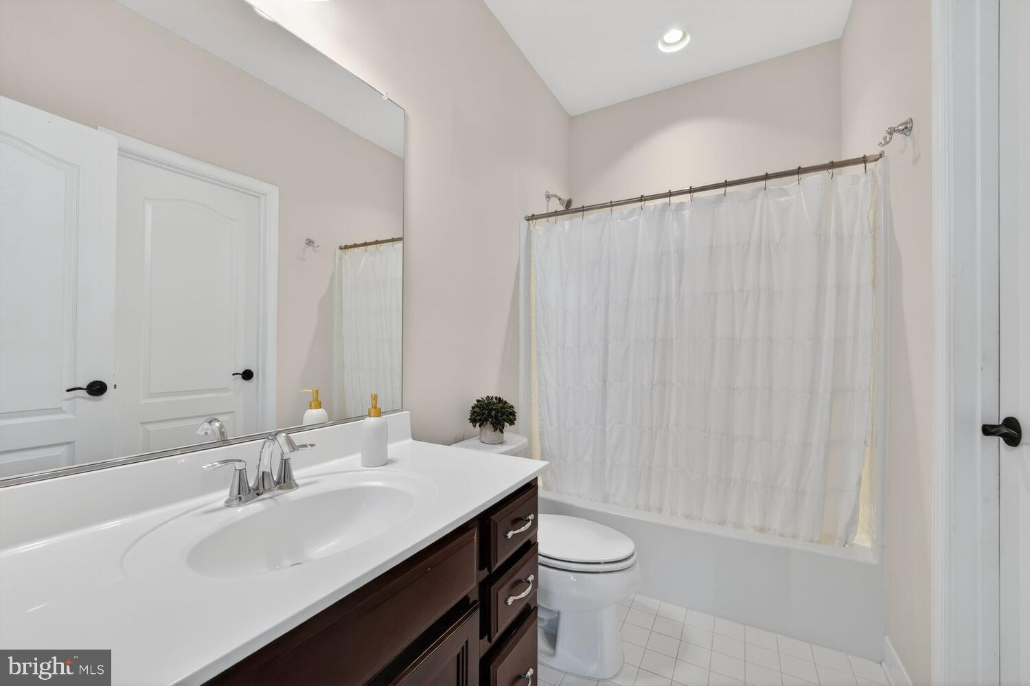 GREENS AT WILLOWSFORD - Residential