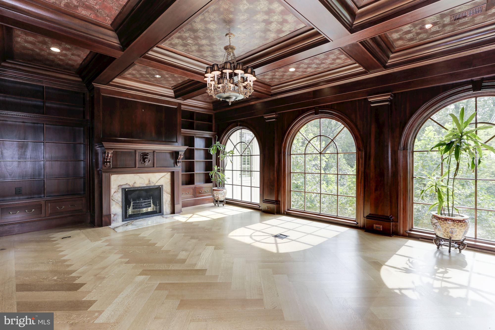 MERRY GO ROUND FARM - Residential