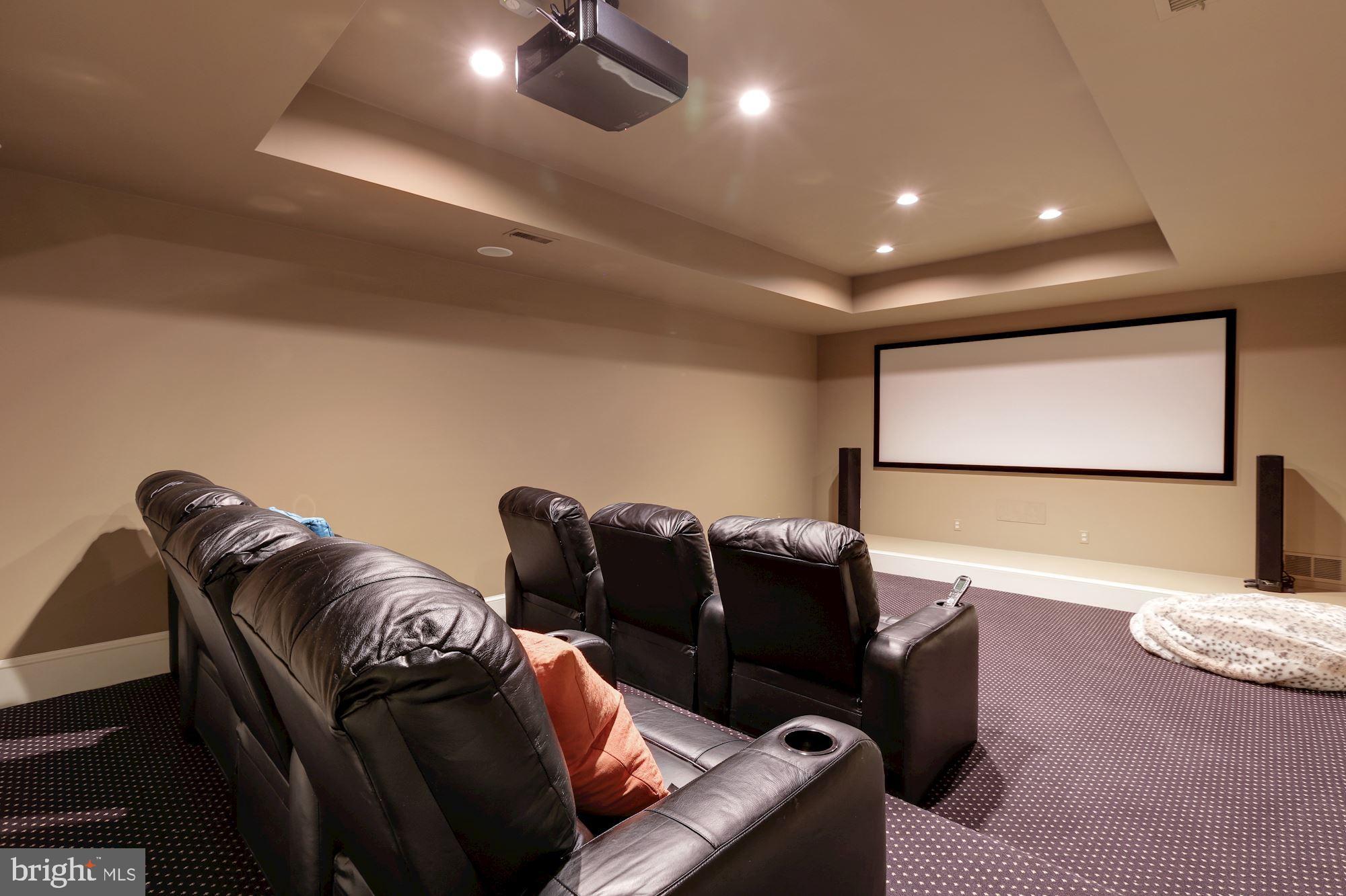 MERRY GO ROUND FARM - Residential