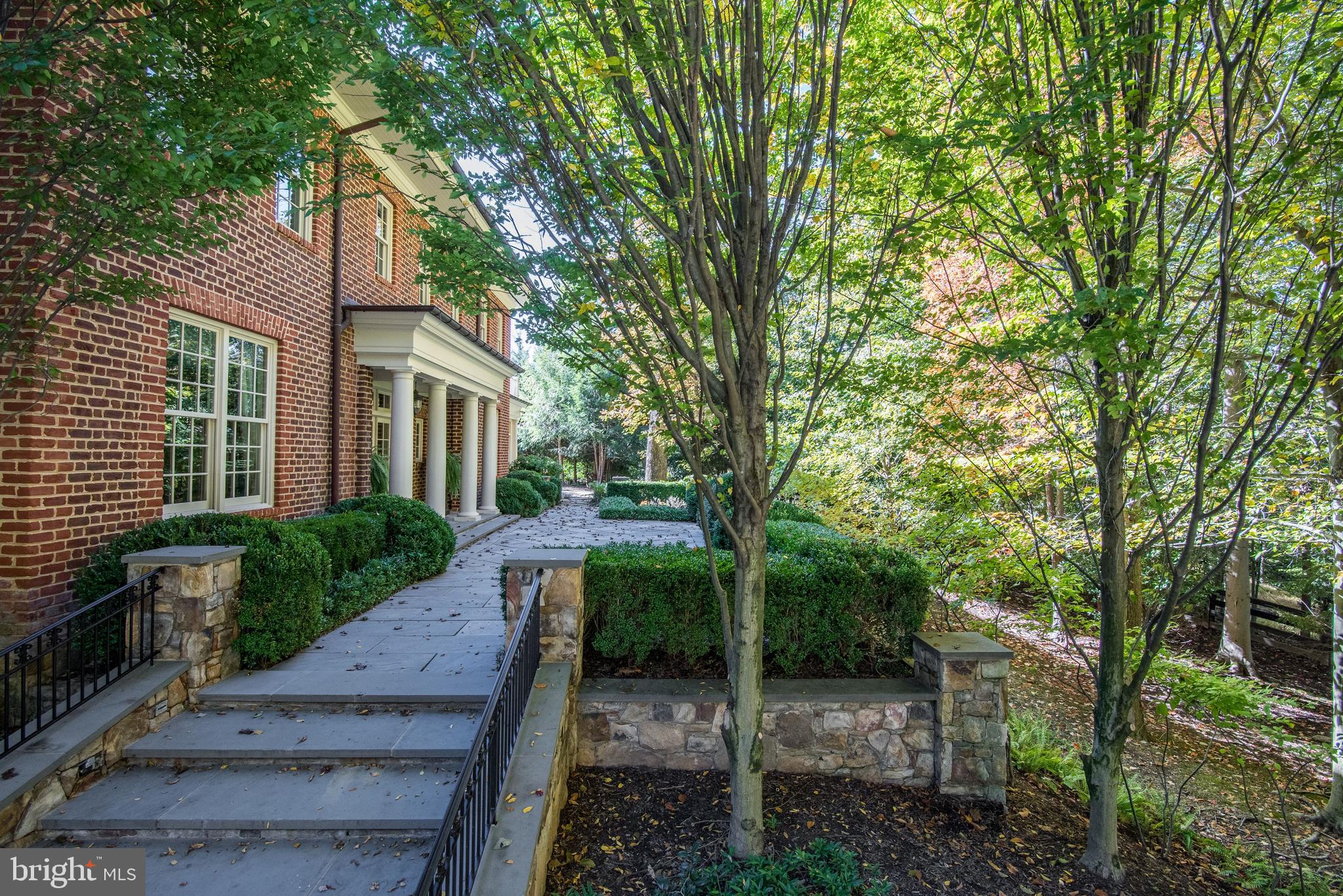 MERRY GO ROUND FARM - Residential