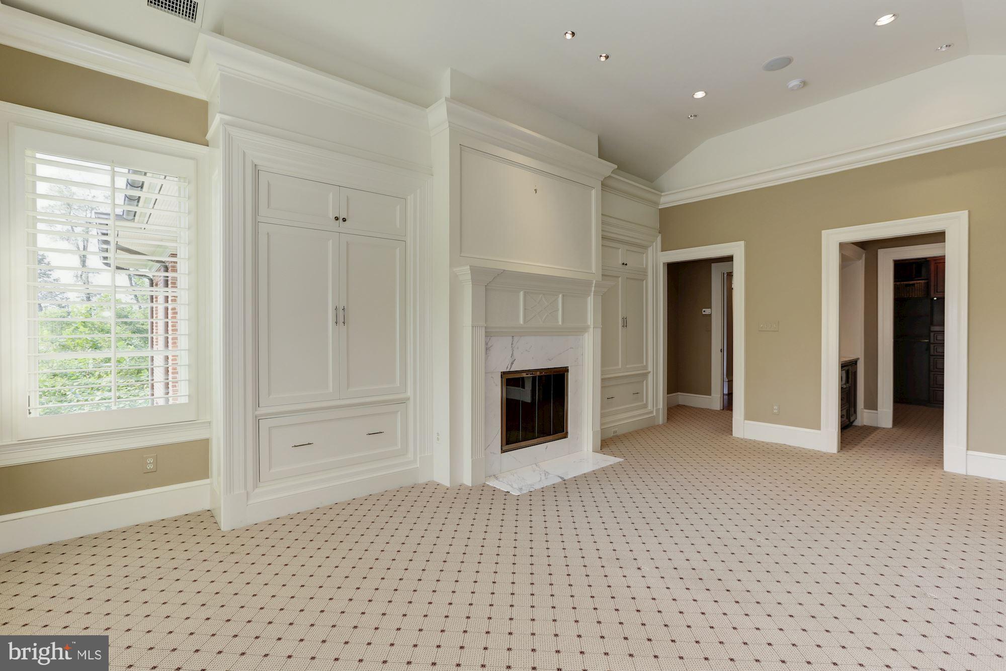 MERRY GO ROUND FARM - Residential