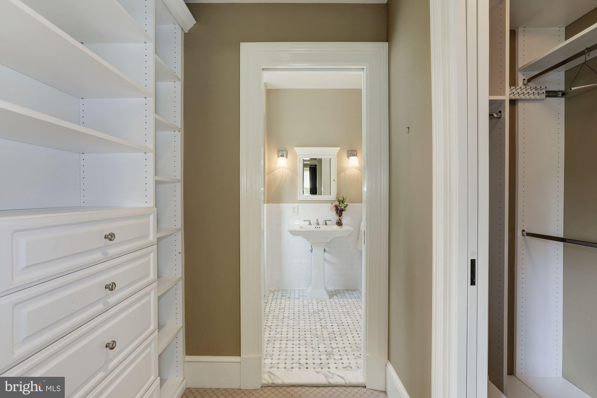 MERRY GO ROUND FARM - Residential