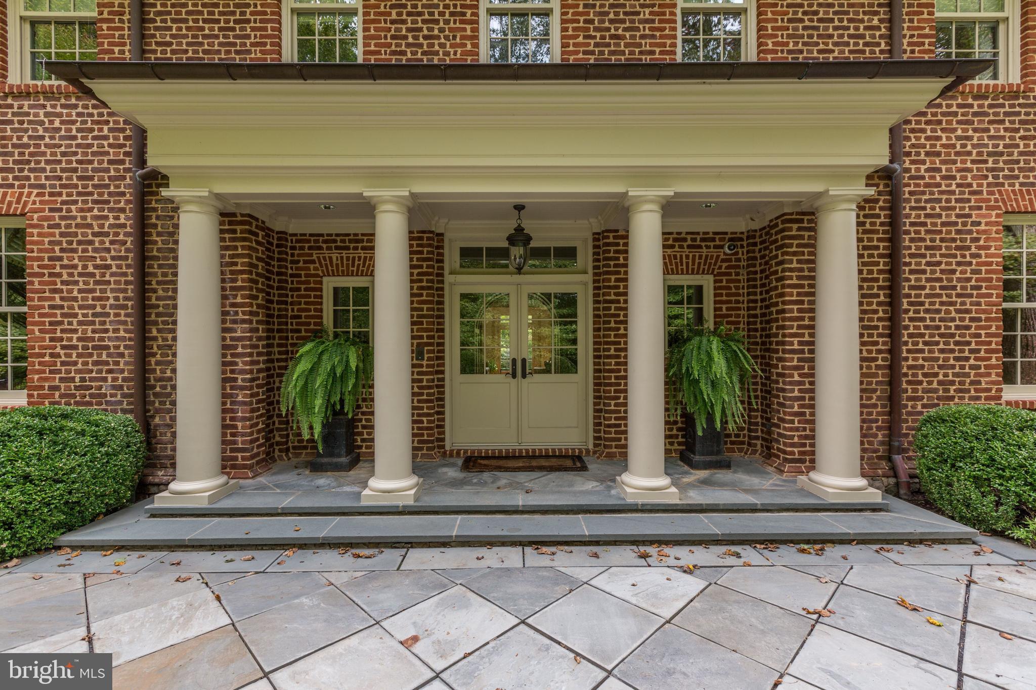 MERRY GO ROUND FARM - Residential