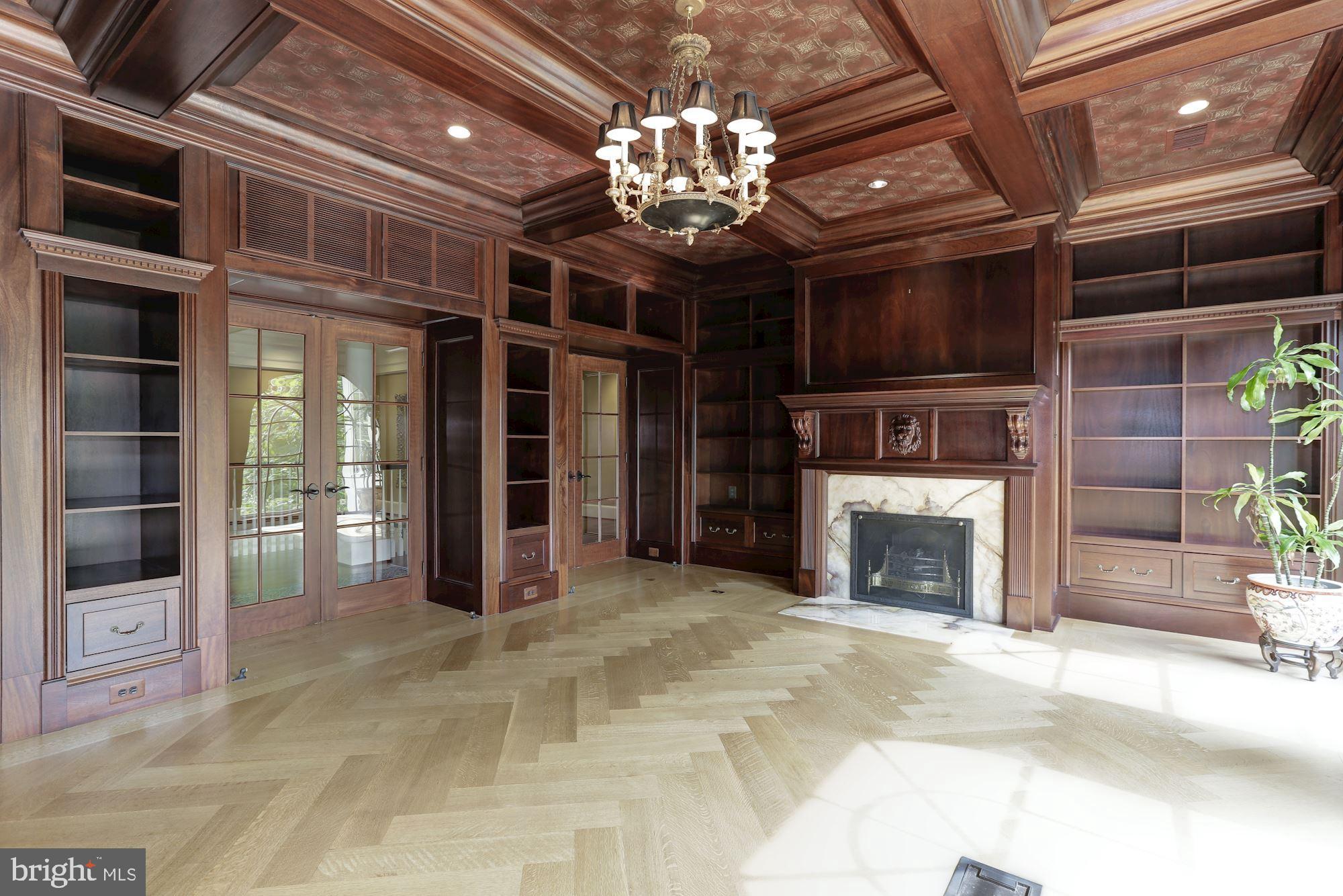 MERRY GO ROUND FARM - Residential