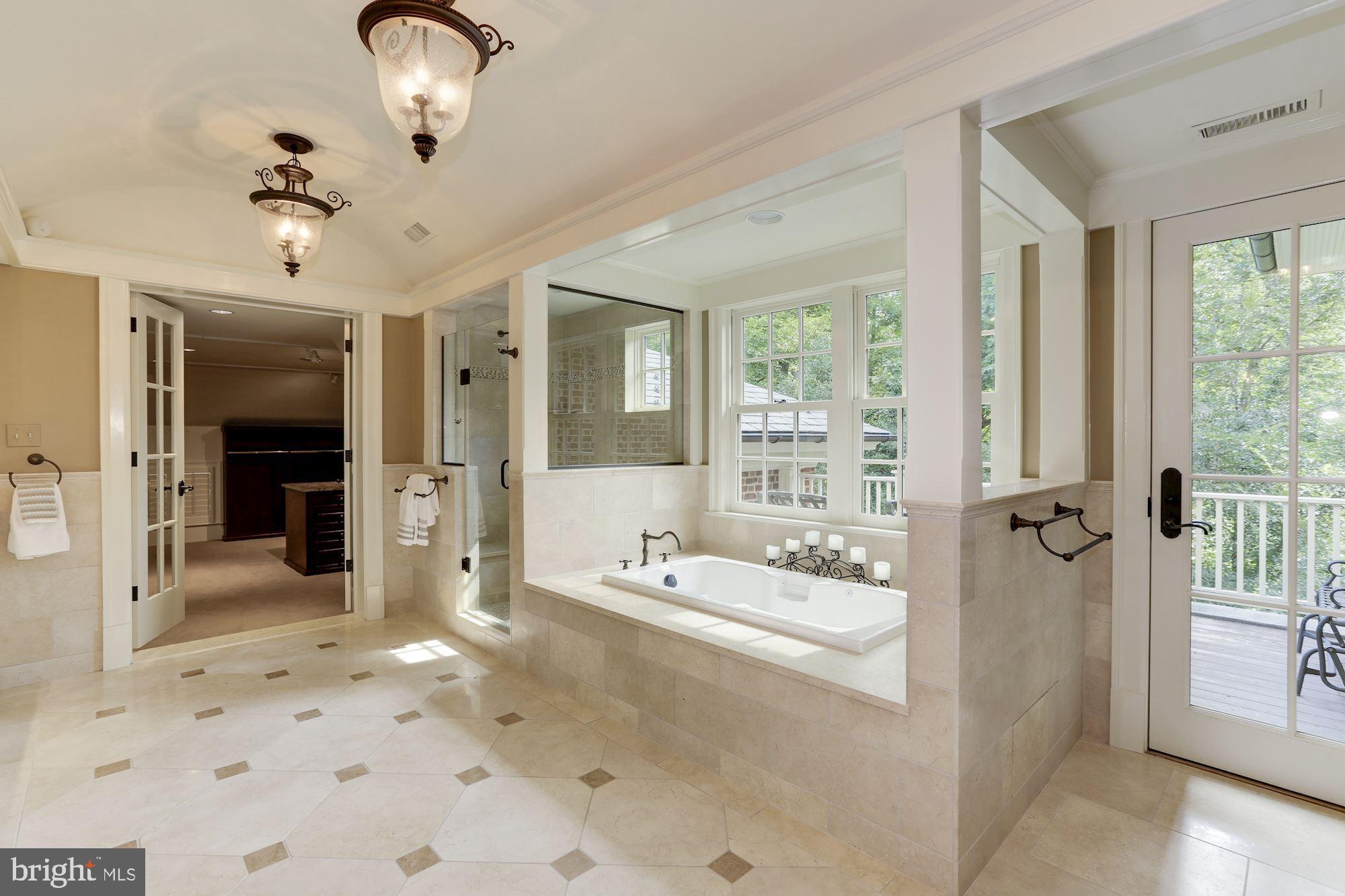 MERRY GO ROUND FARM - Residential