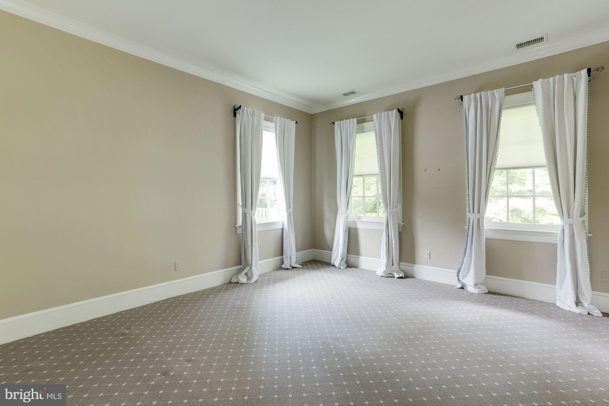 MERRY GO ROUND FARM - Residential