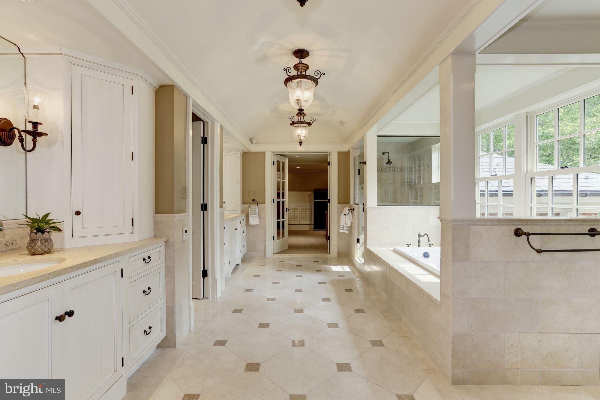 MERRY GO ROUND FARM - Residential