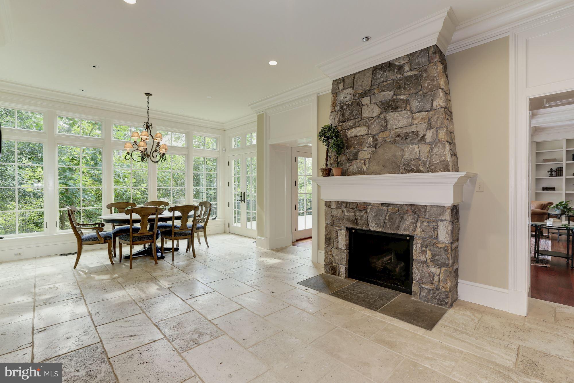 MERRY GO ROUND FARM - Residential