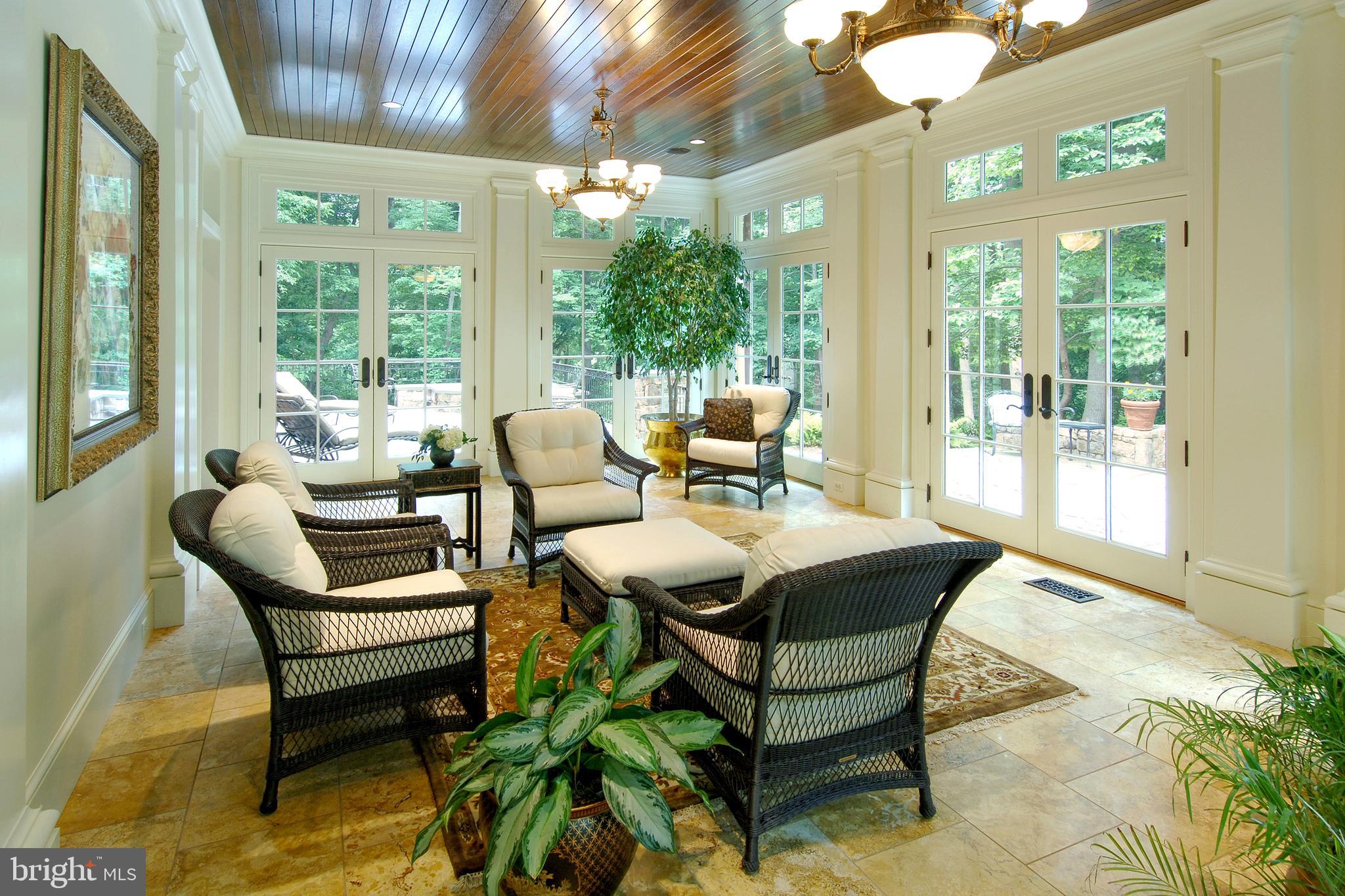 MERRY GO ROUND FARM - Residential