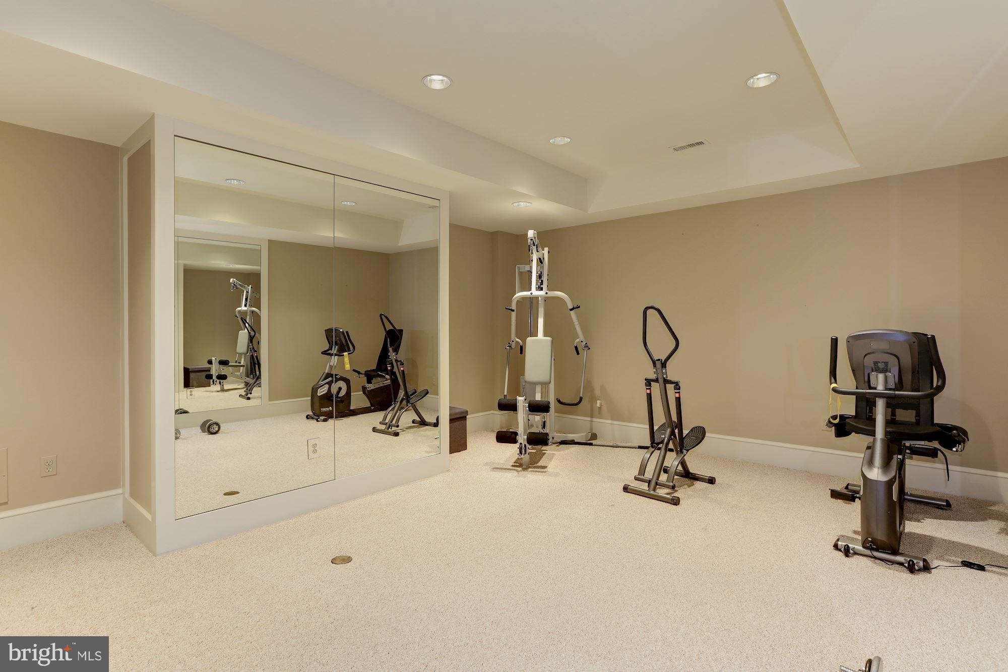 MERRY GO ROUND FARM - Residential