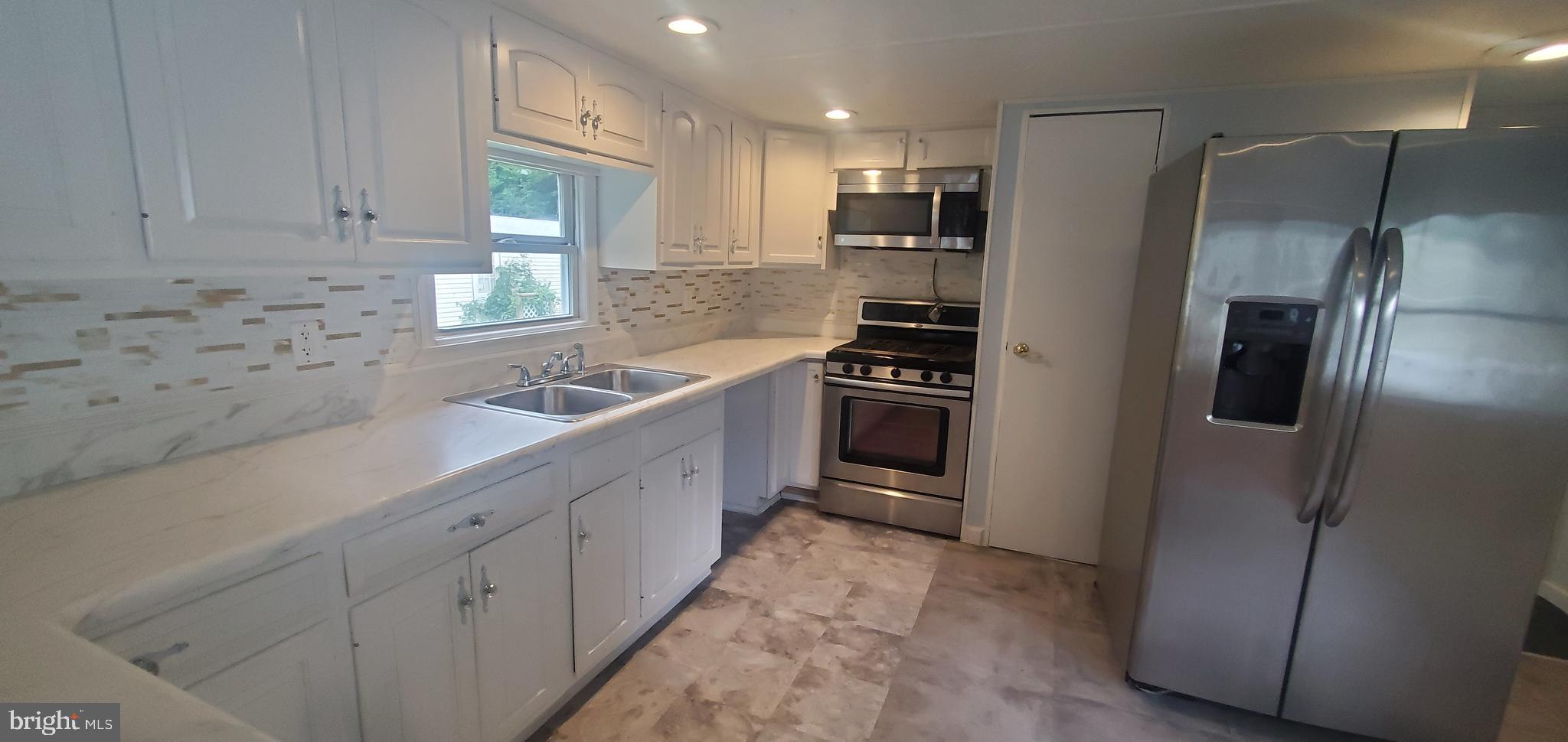 HOMESTEAD MOBILE HOME PARK - Residential