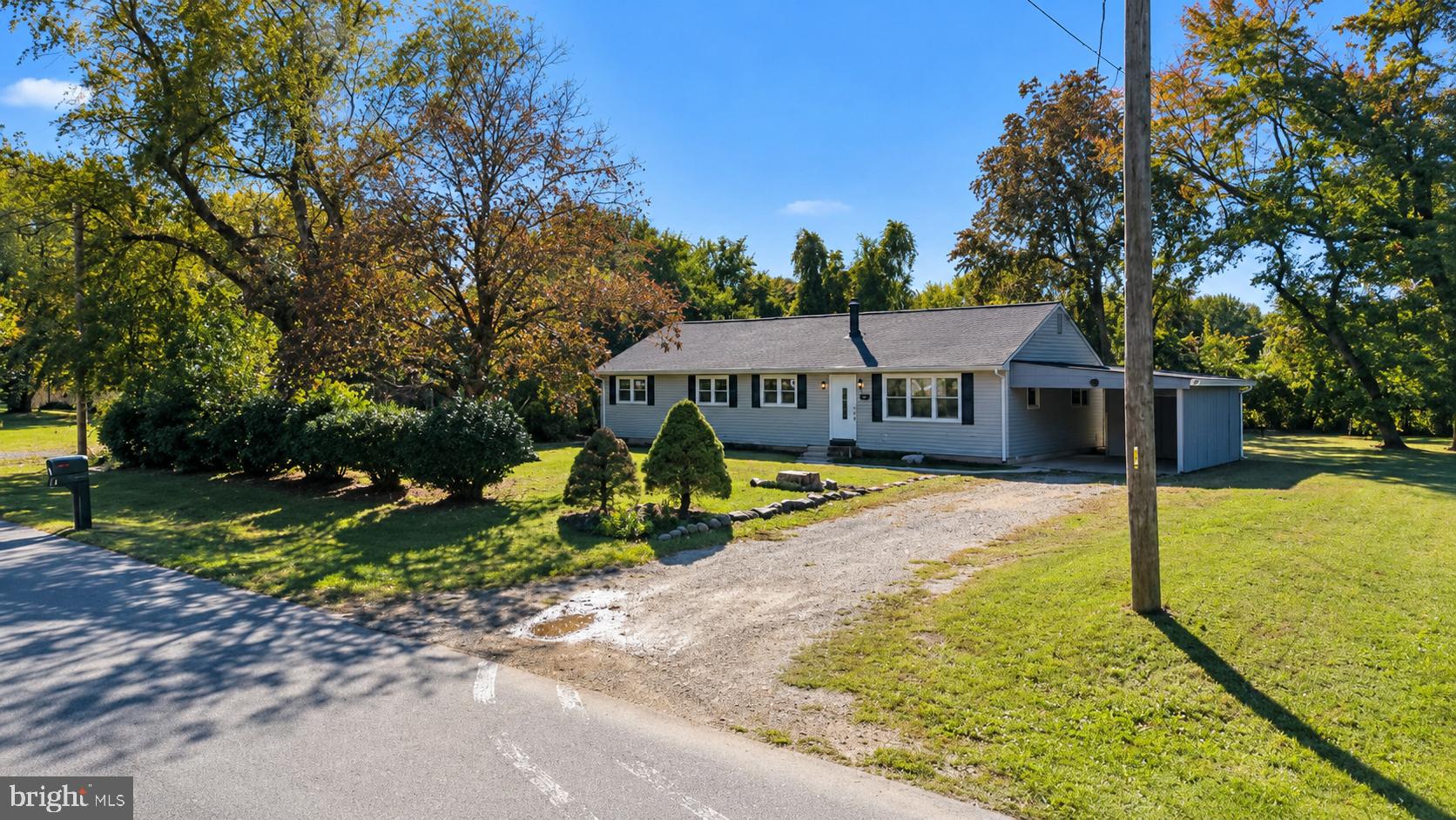 136 E CHERRY DRIVE