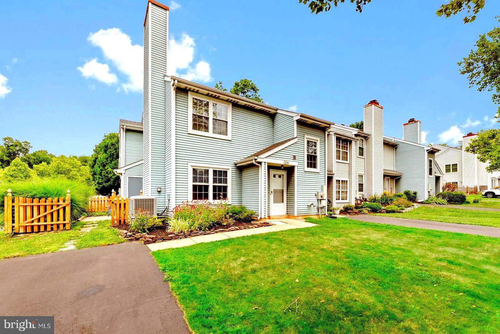 119 CAROUSEL CIRCLE