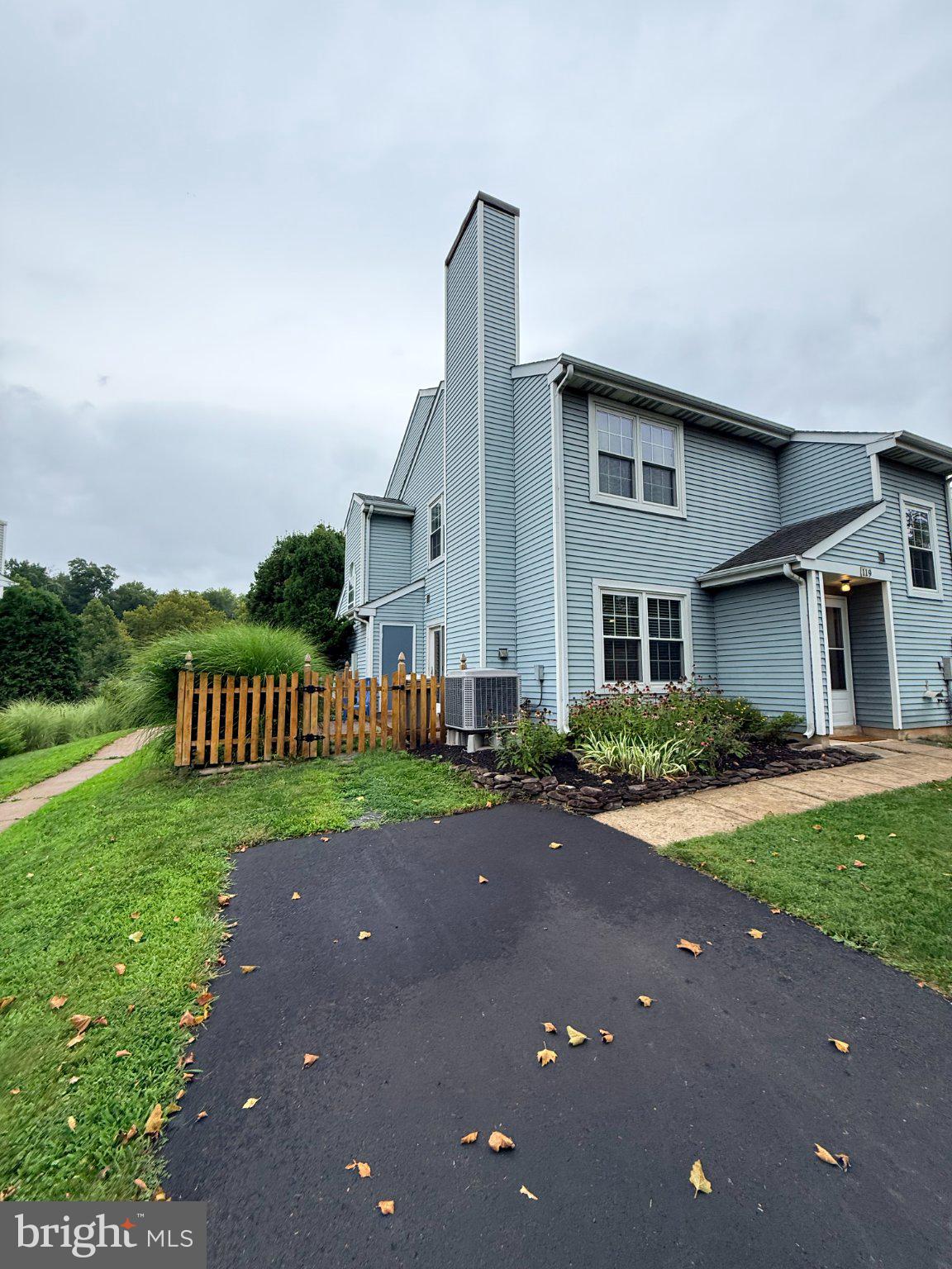 119 CAROUSEL CIRCLE