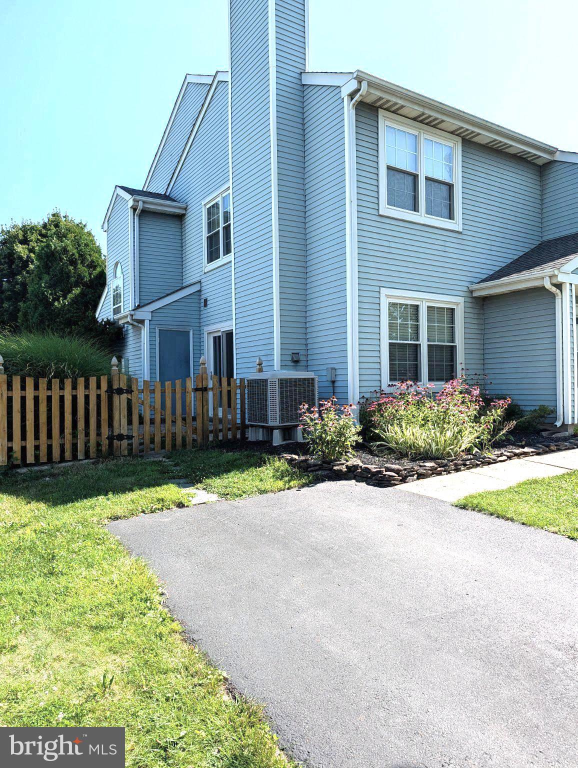 119 CAROUSEL CIRCLE