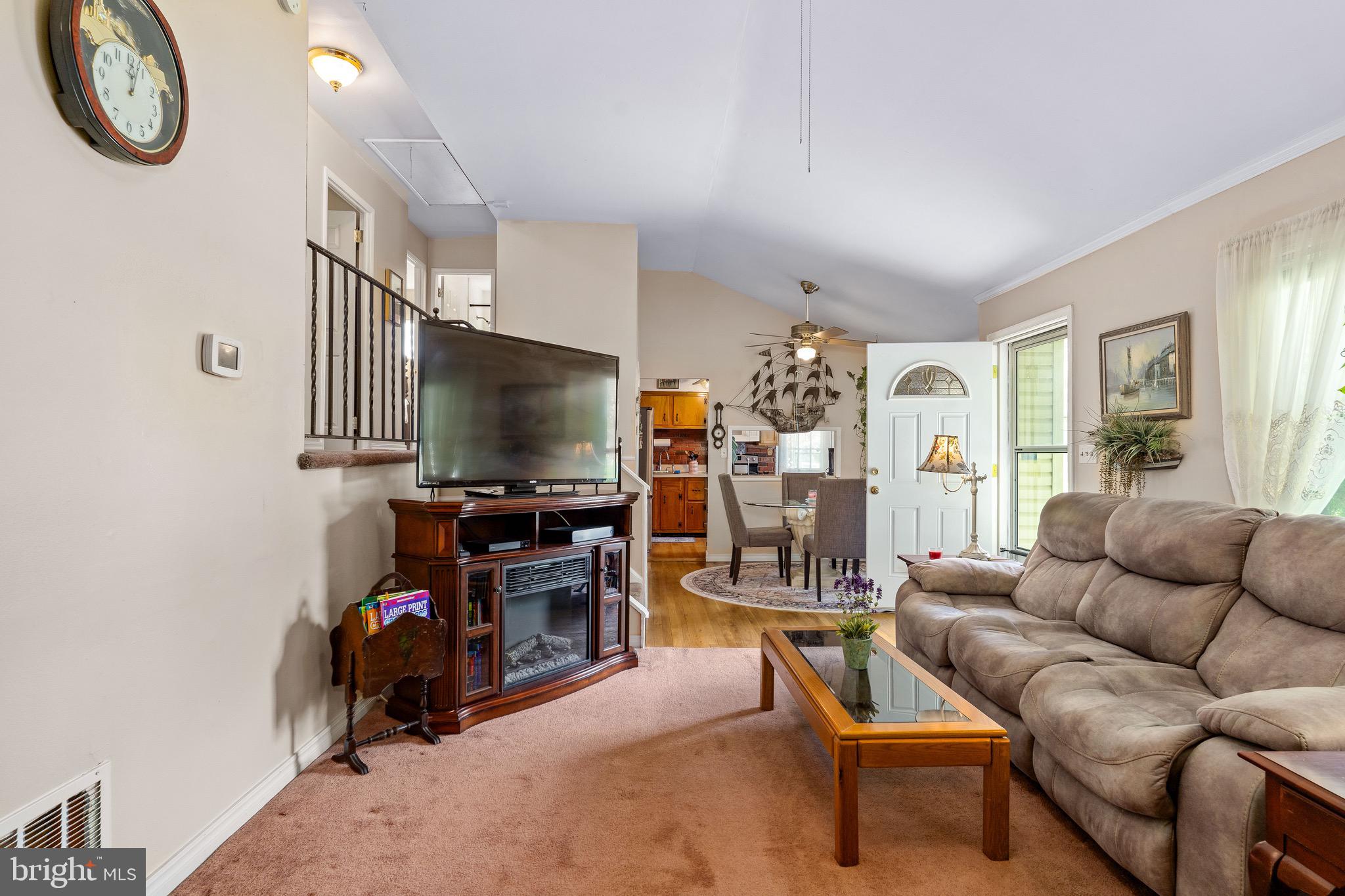 63 W STEPHEN DRIVE