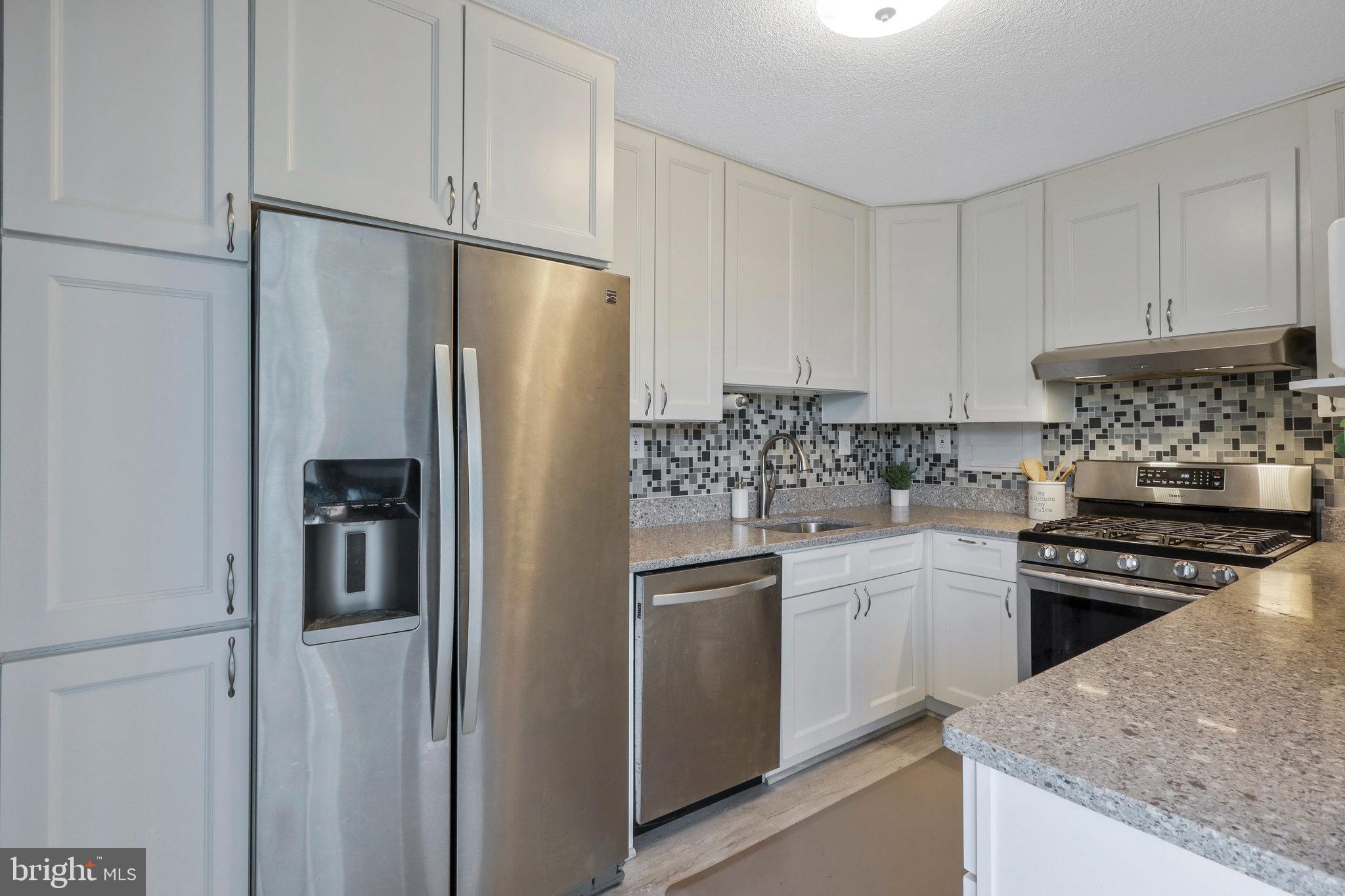 THE CARLTON - Residential