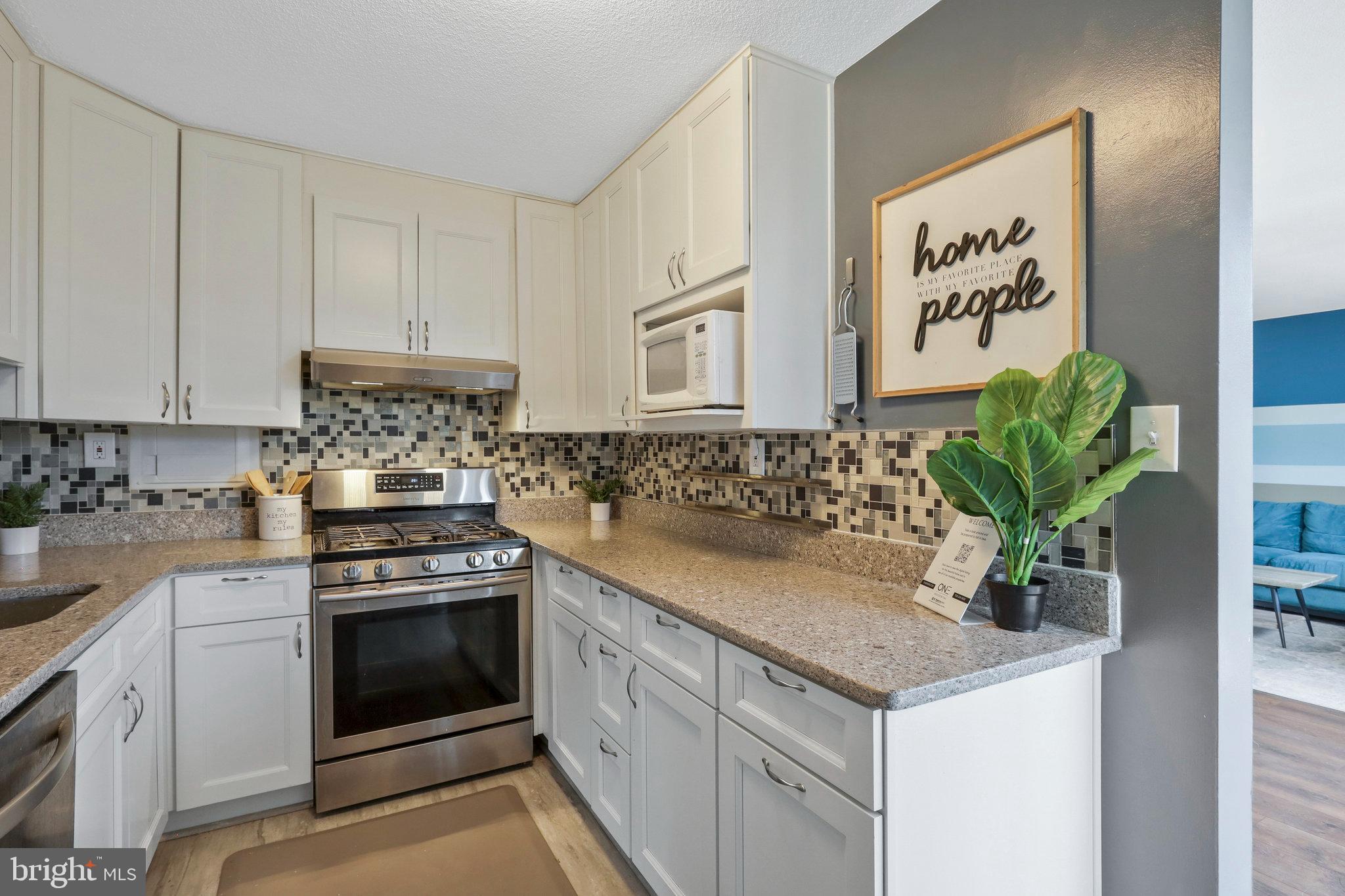 THE CARLTON - Residential