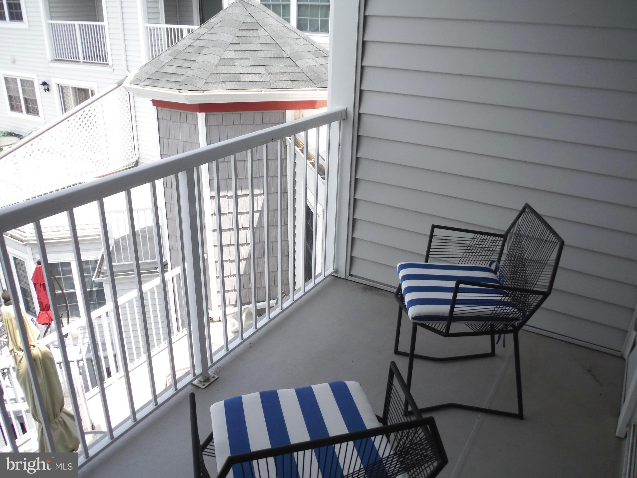 TOMES LANDING - Residential