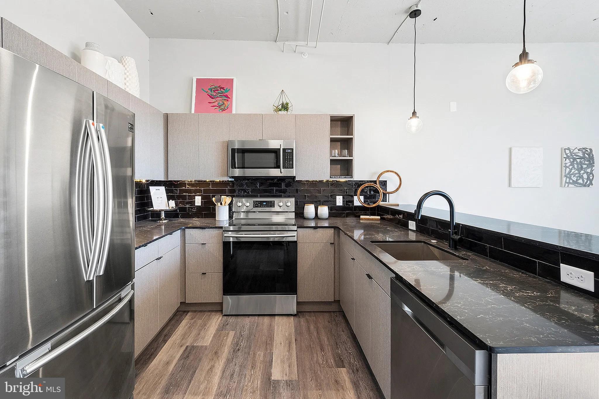 FRANCISVILLE - Residential Lease