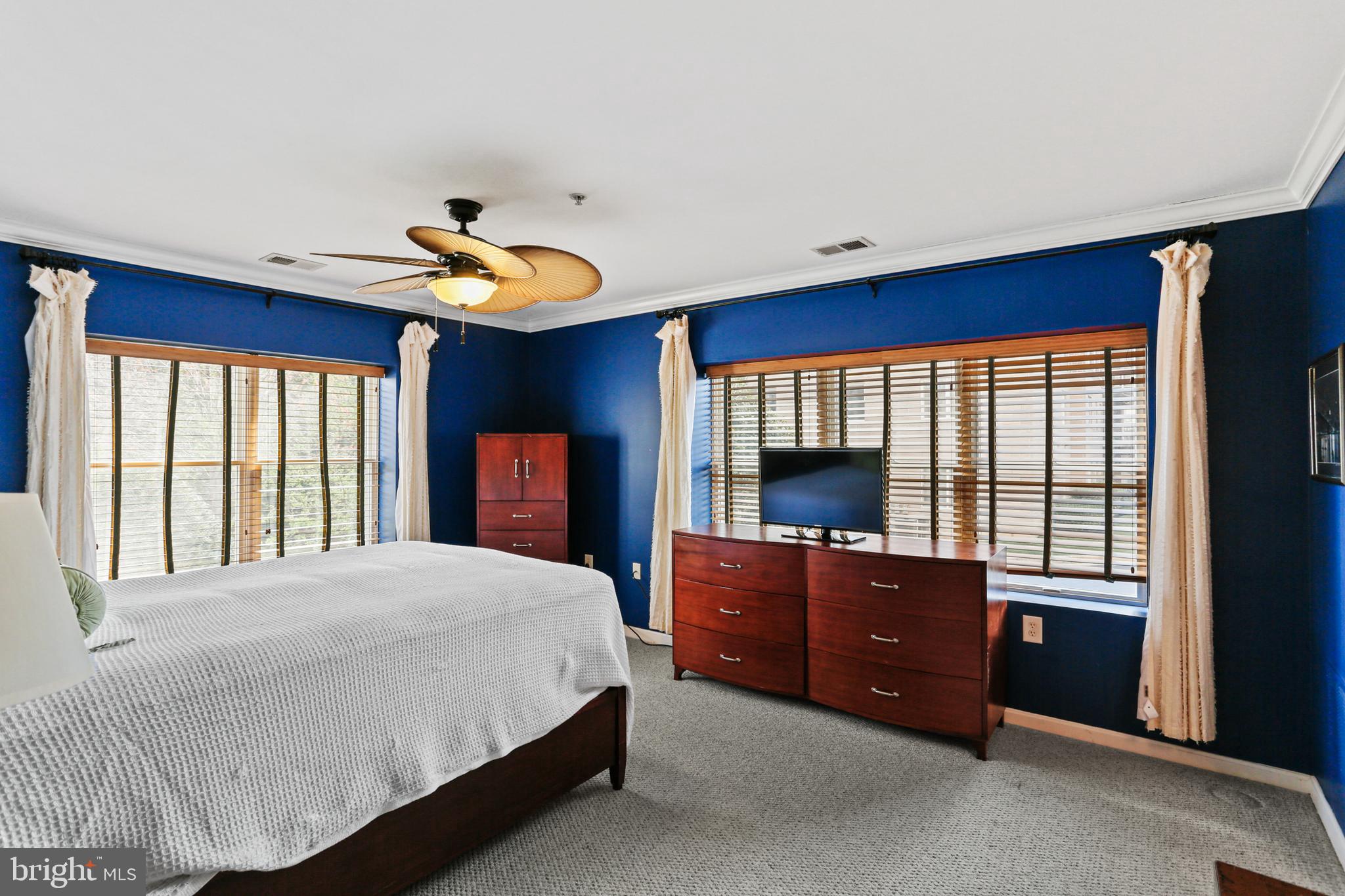 ROUNDWOOD RIDGE - Residential